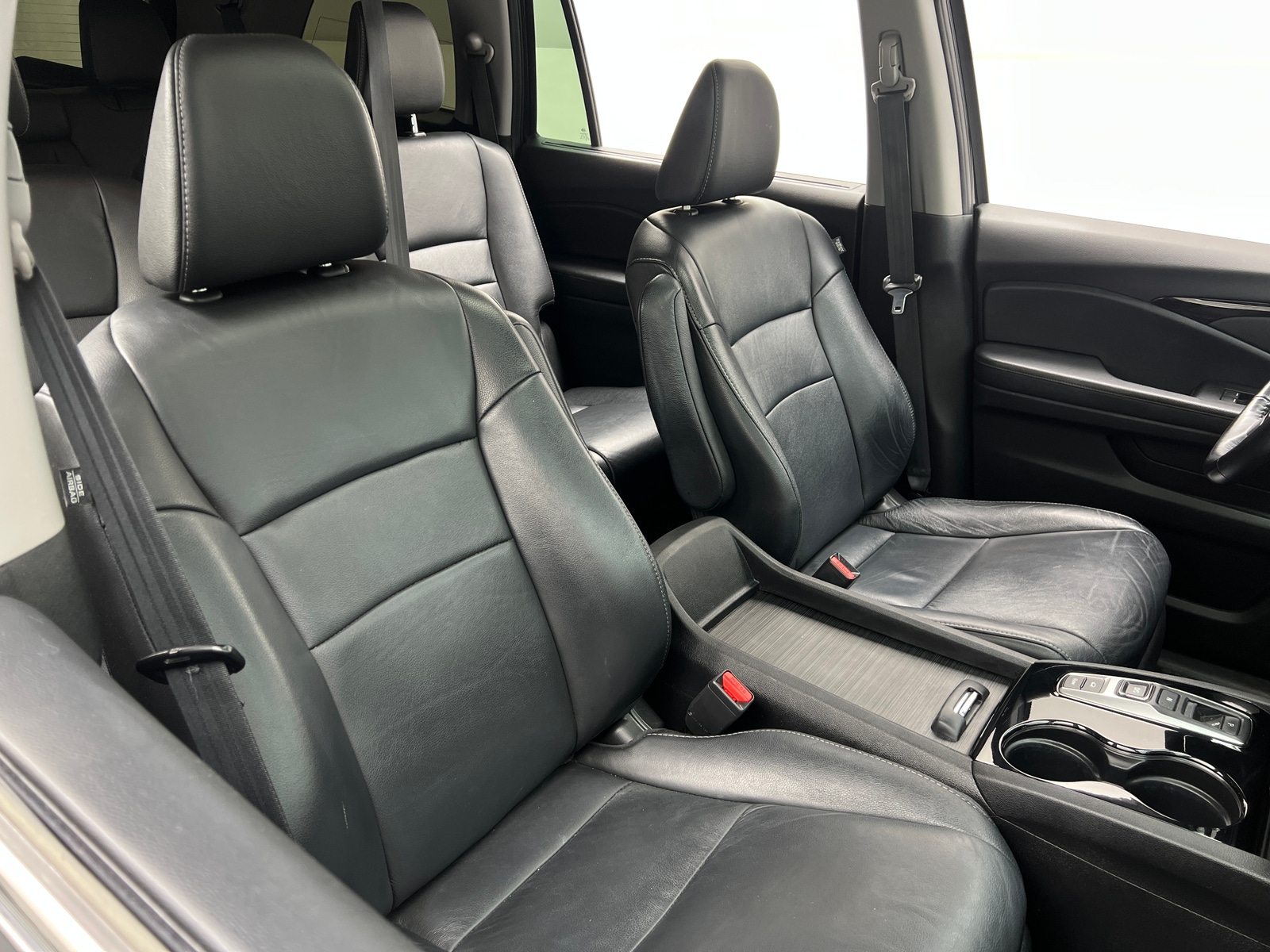 Thumbnail: 2018 Honda Pilot - 2