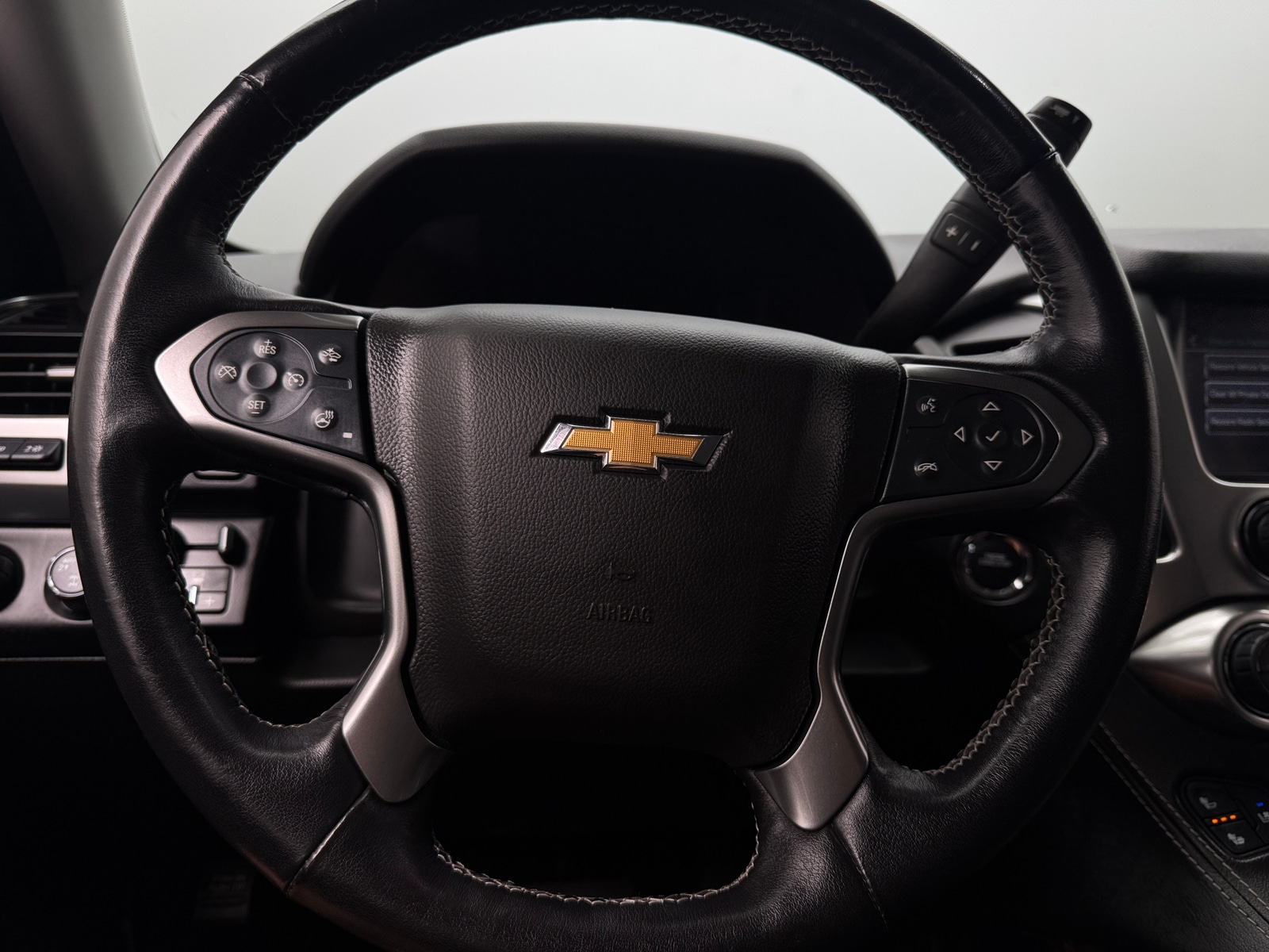 Thumbnail: 2020 Chevrolet Suburban - 4