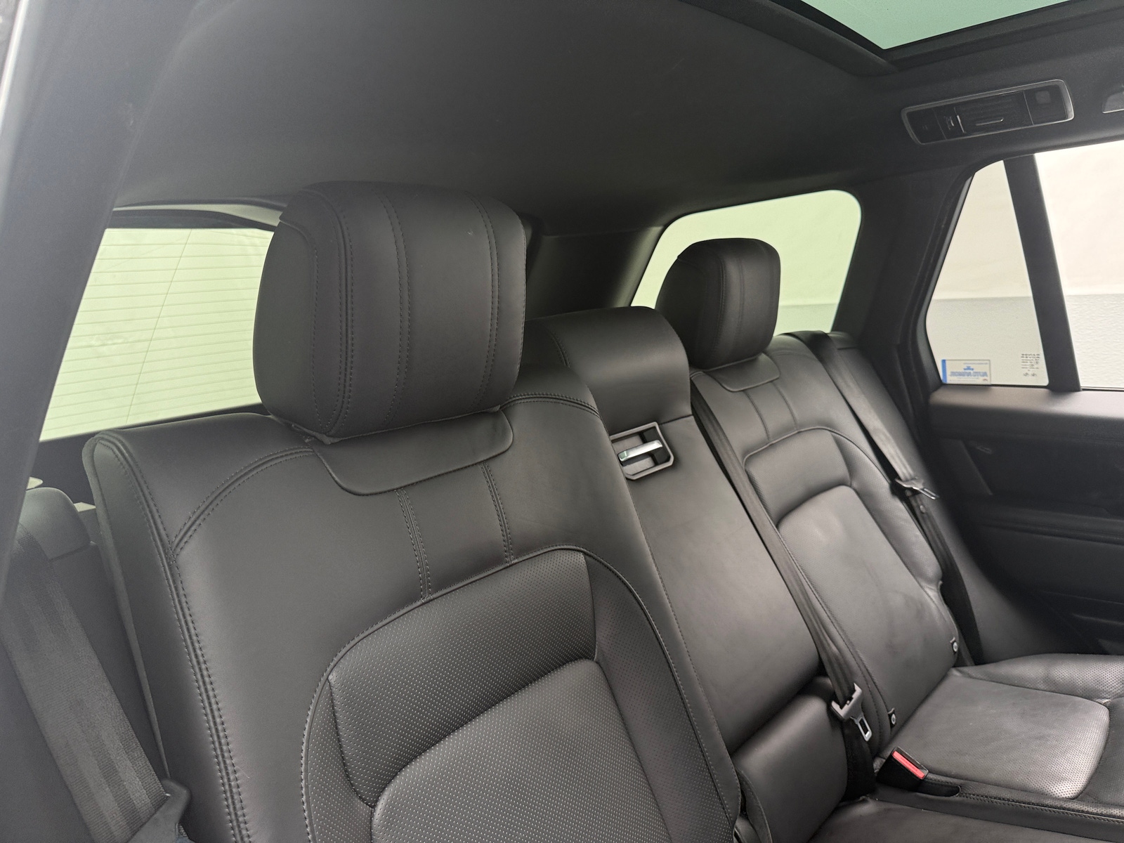 Thumbnail: 2019 Land Rover Range Rover - 5