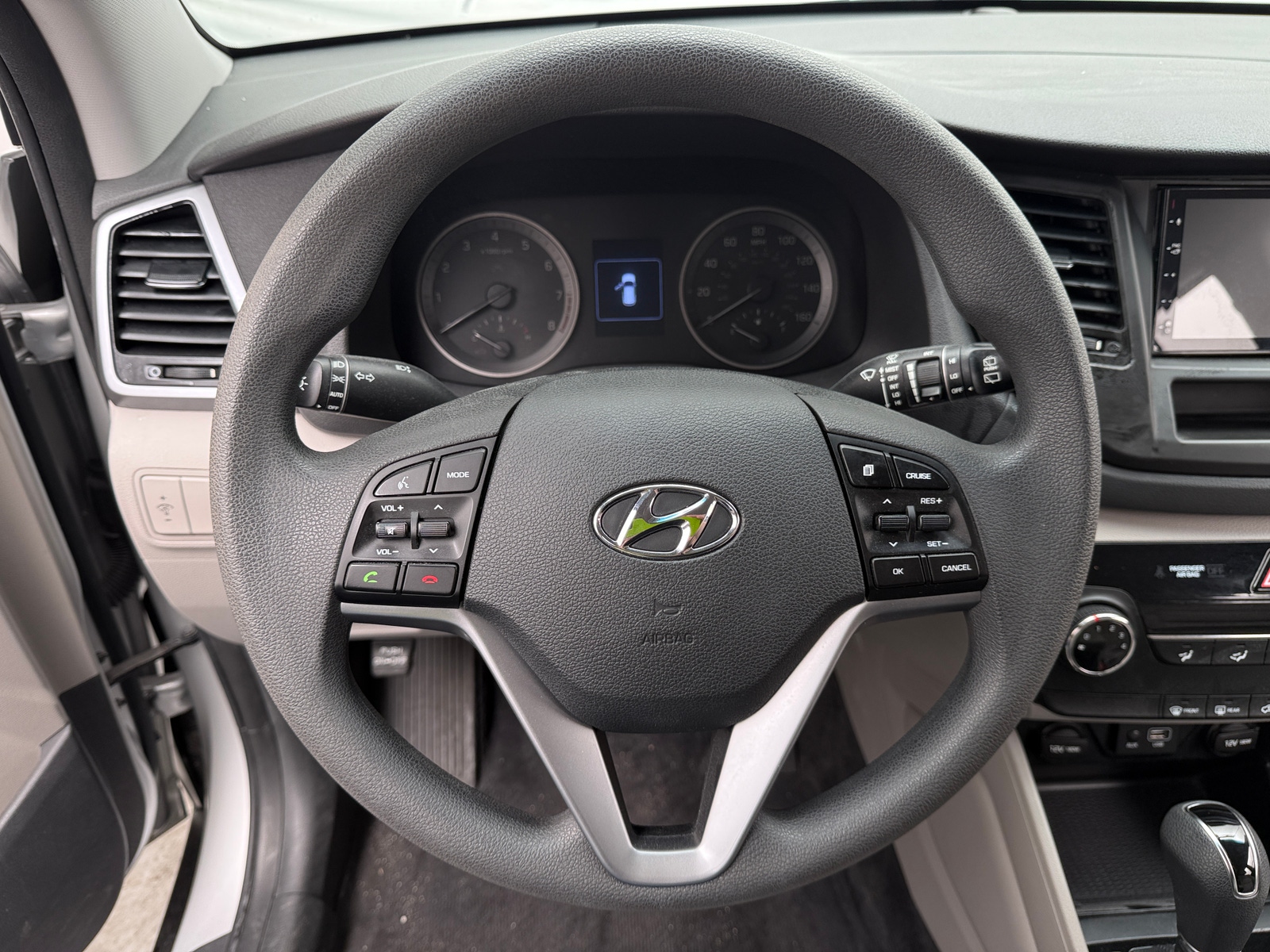 Thumbnail: 2016 Hyundai Tucson - 5
