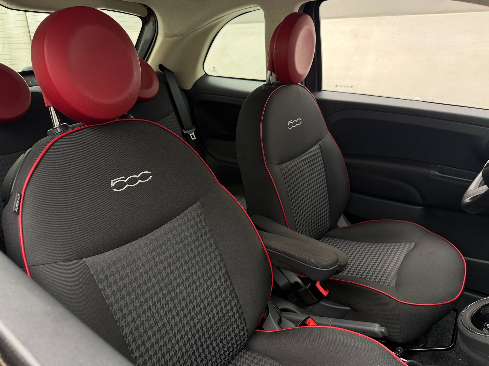 Thumbnail: 2019 Fiat 500 - 2