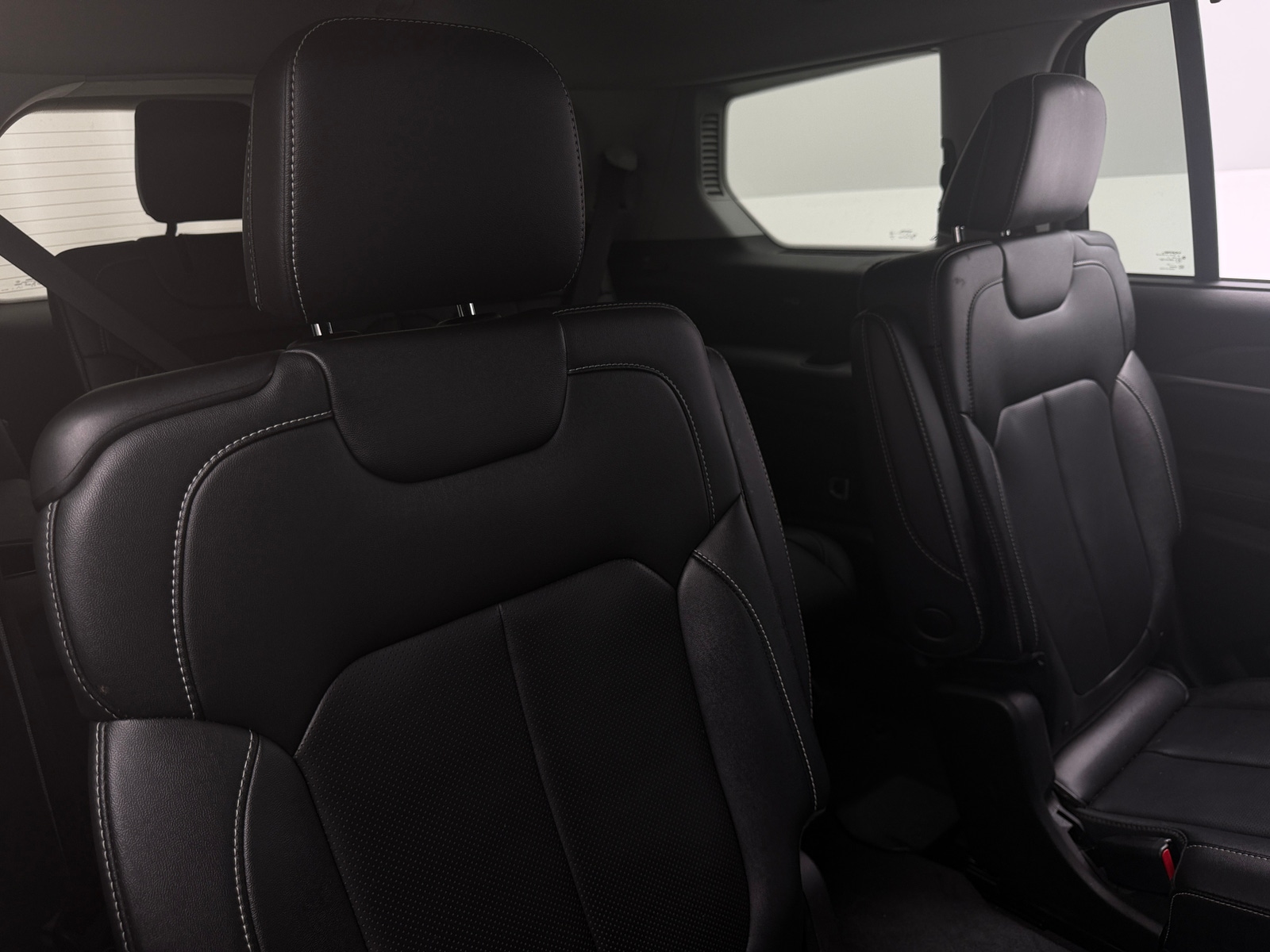 Thumbnail: 2023 Jeep Grand Cherokee L - 5
