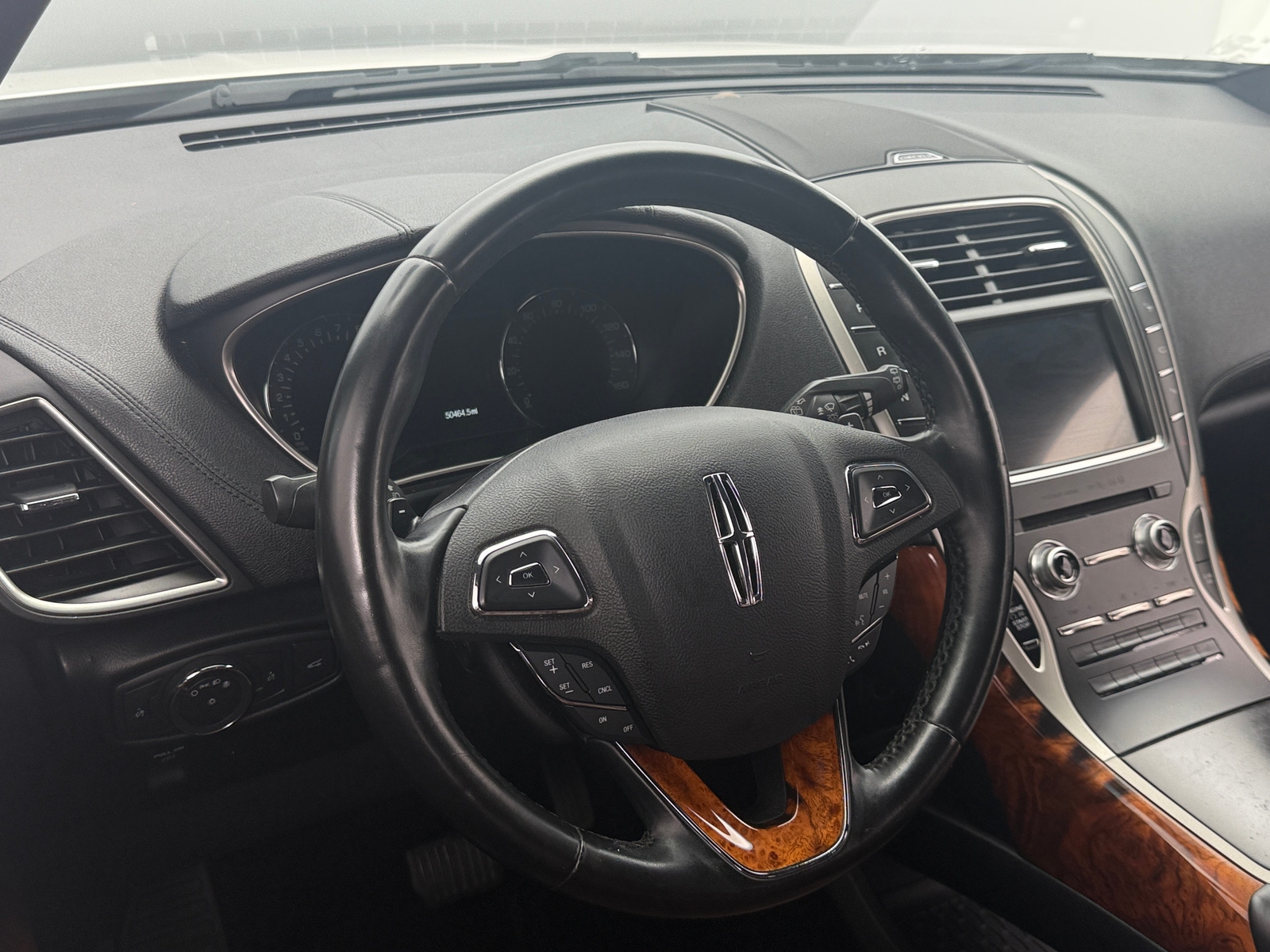 Thumbnail: 2017 Lincoln MKX - 4