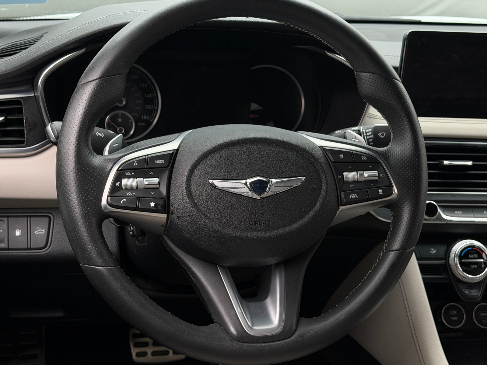 Thumbnail: 2023 Genesis G70 - 4