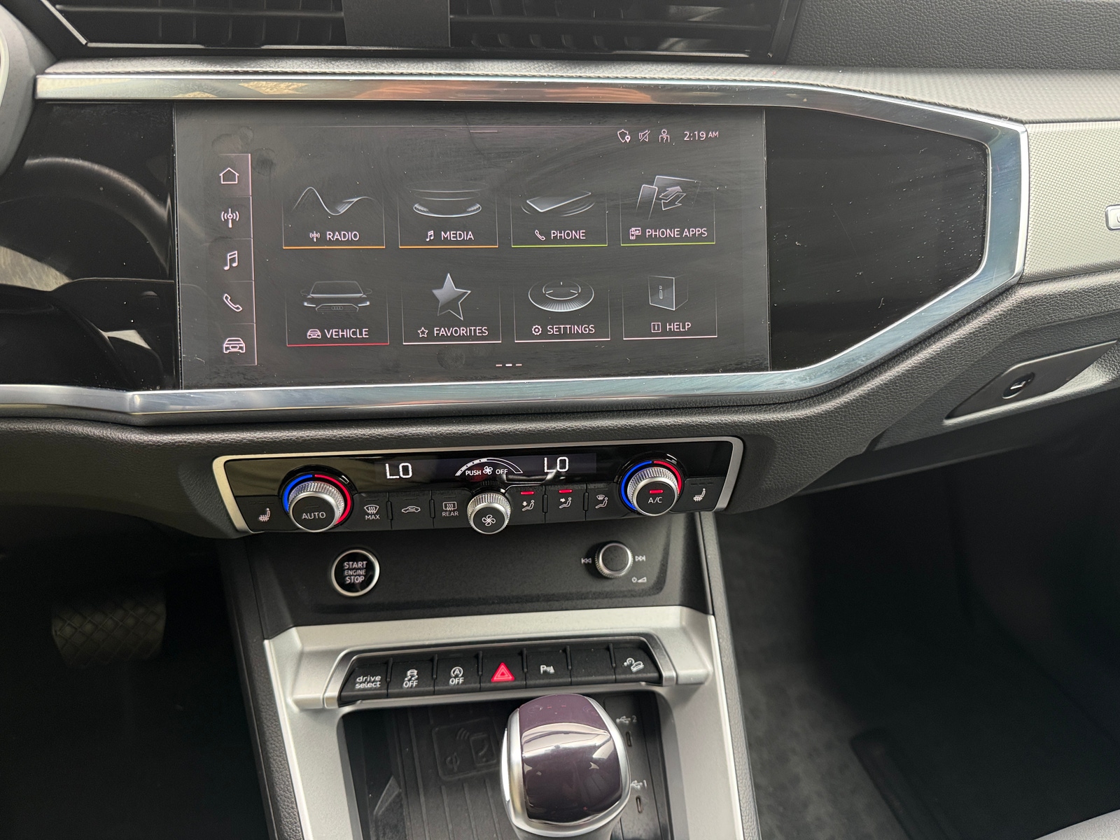 Thumbnail: 2025 Audi Q3 - 3
