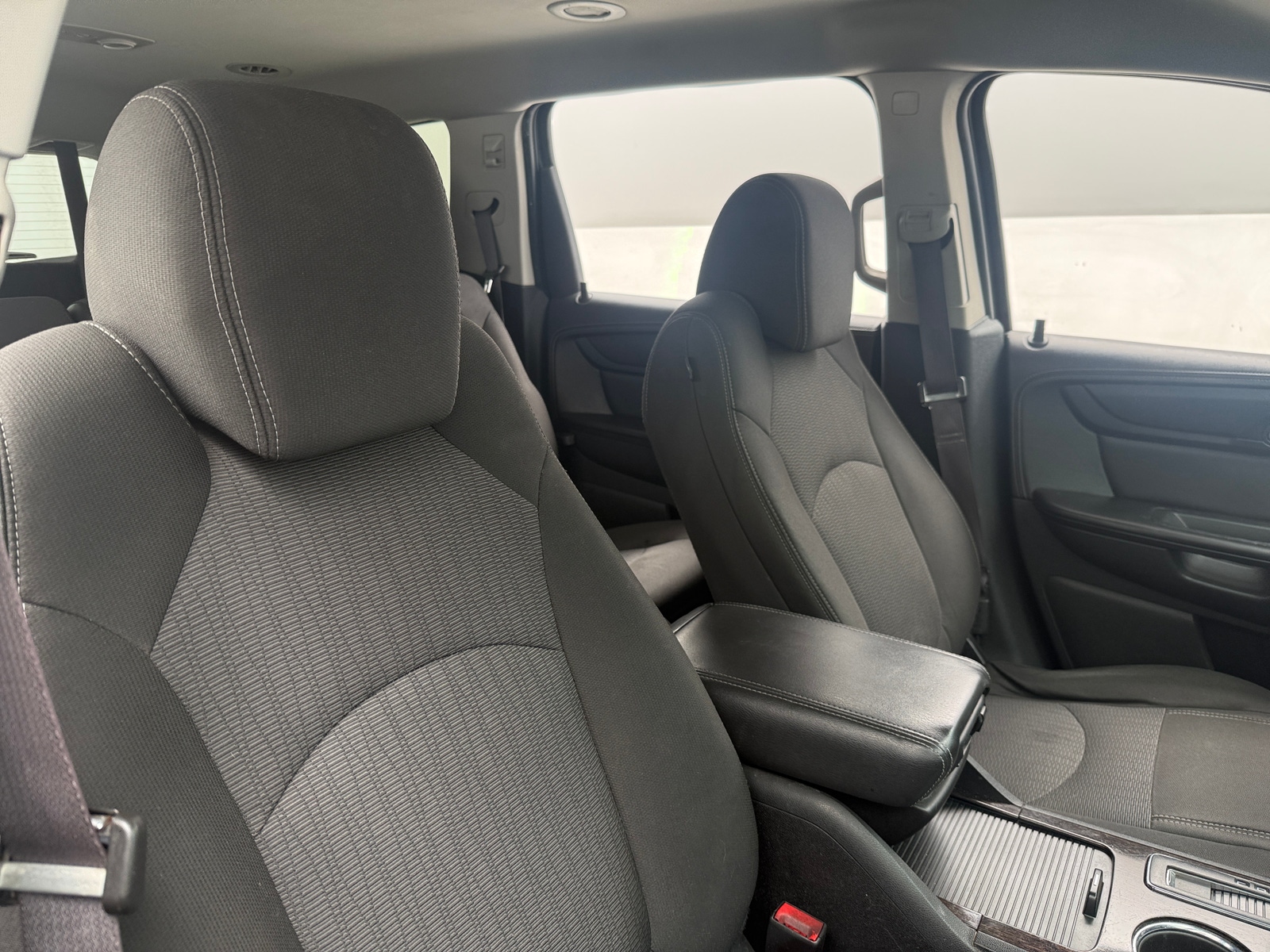 Thumbnail: 2015 Chevrolet Traverse - 2
