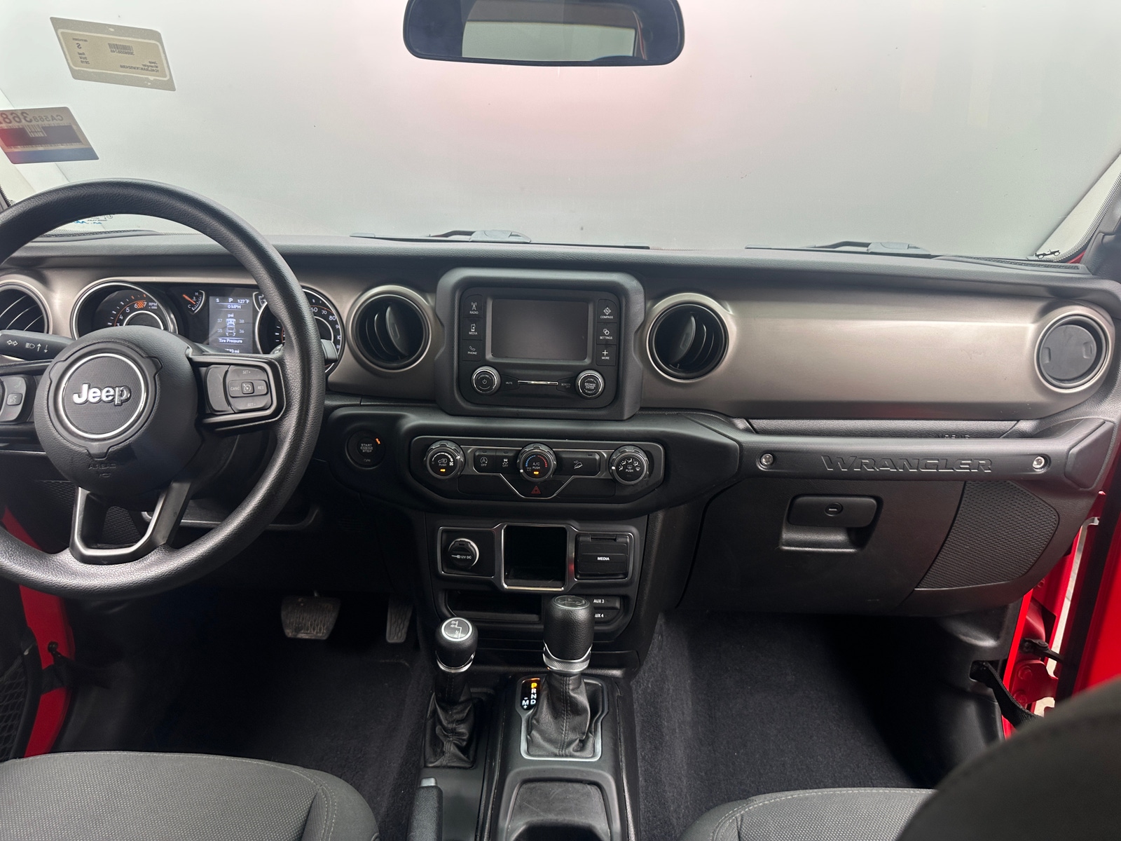 Thumbnail: 2019 Jeep Wrangler - 3
