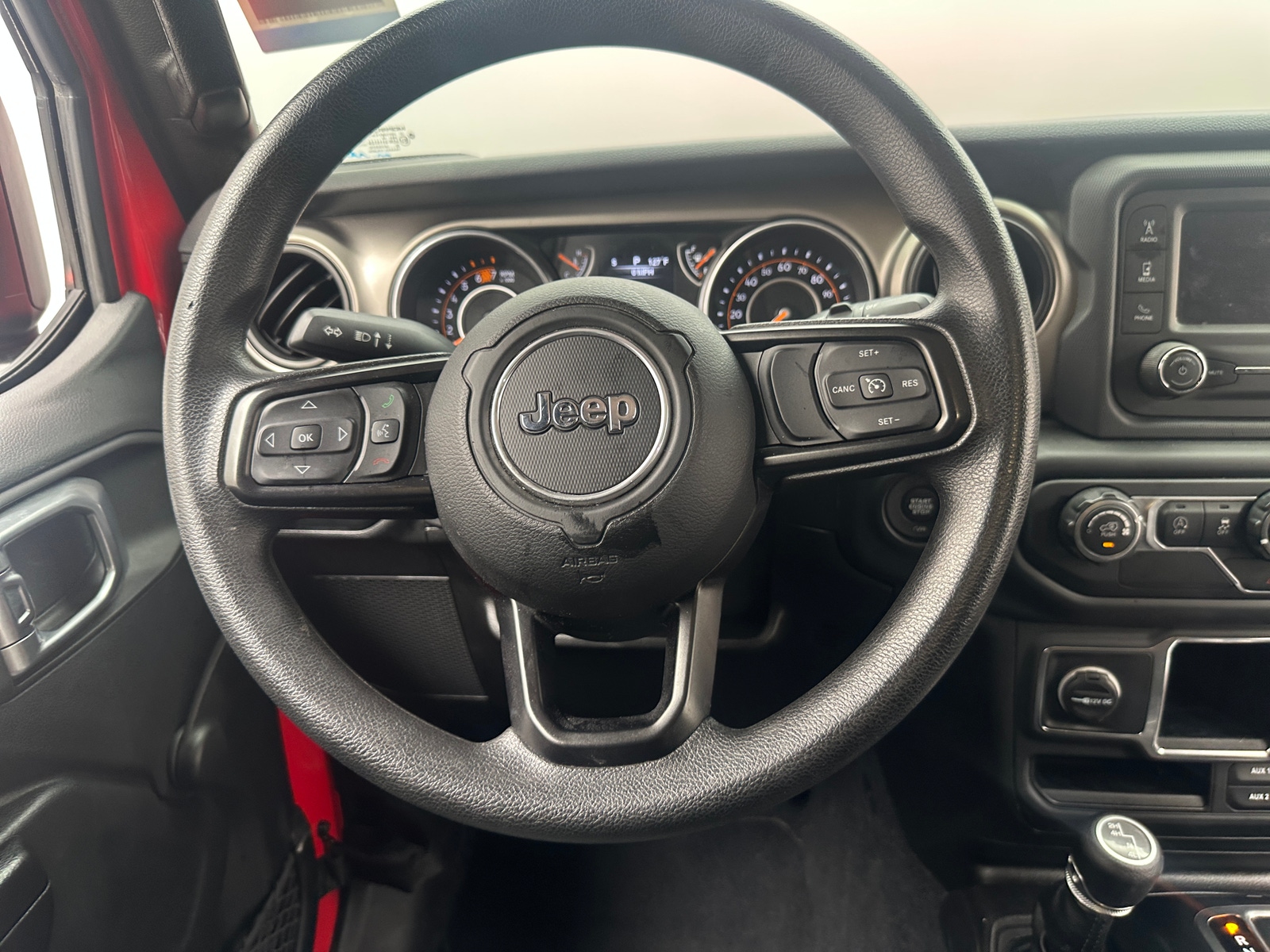 Thumbnail: 2019 Jeep Wrangler - 5