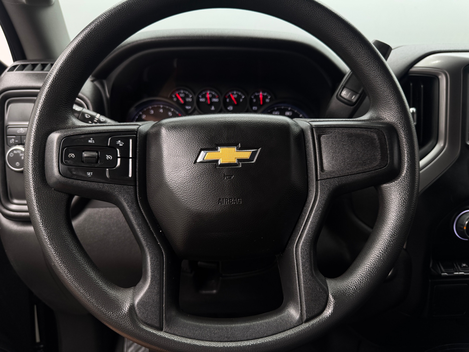 Thumbnail: 2022 Chevrolet Silverado 1500 - 5