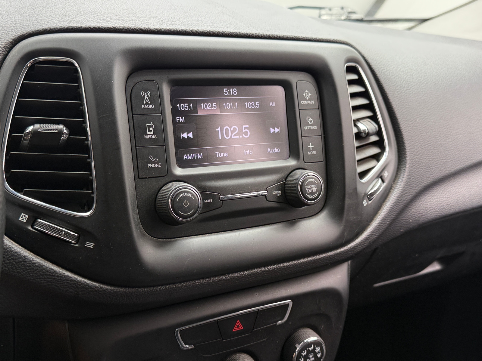 Thumbnail: 2017 Jeep Compass - 4
