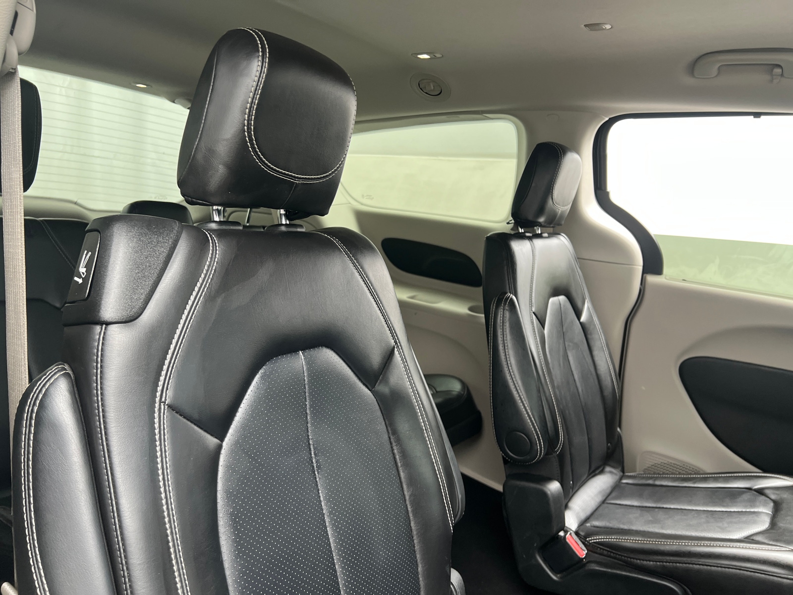 Thumbnail: 2024 Chrysler Pacifica - 5
