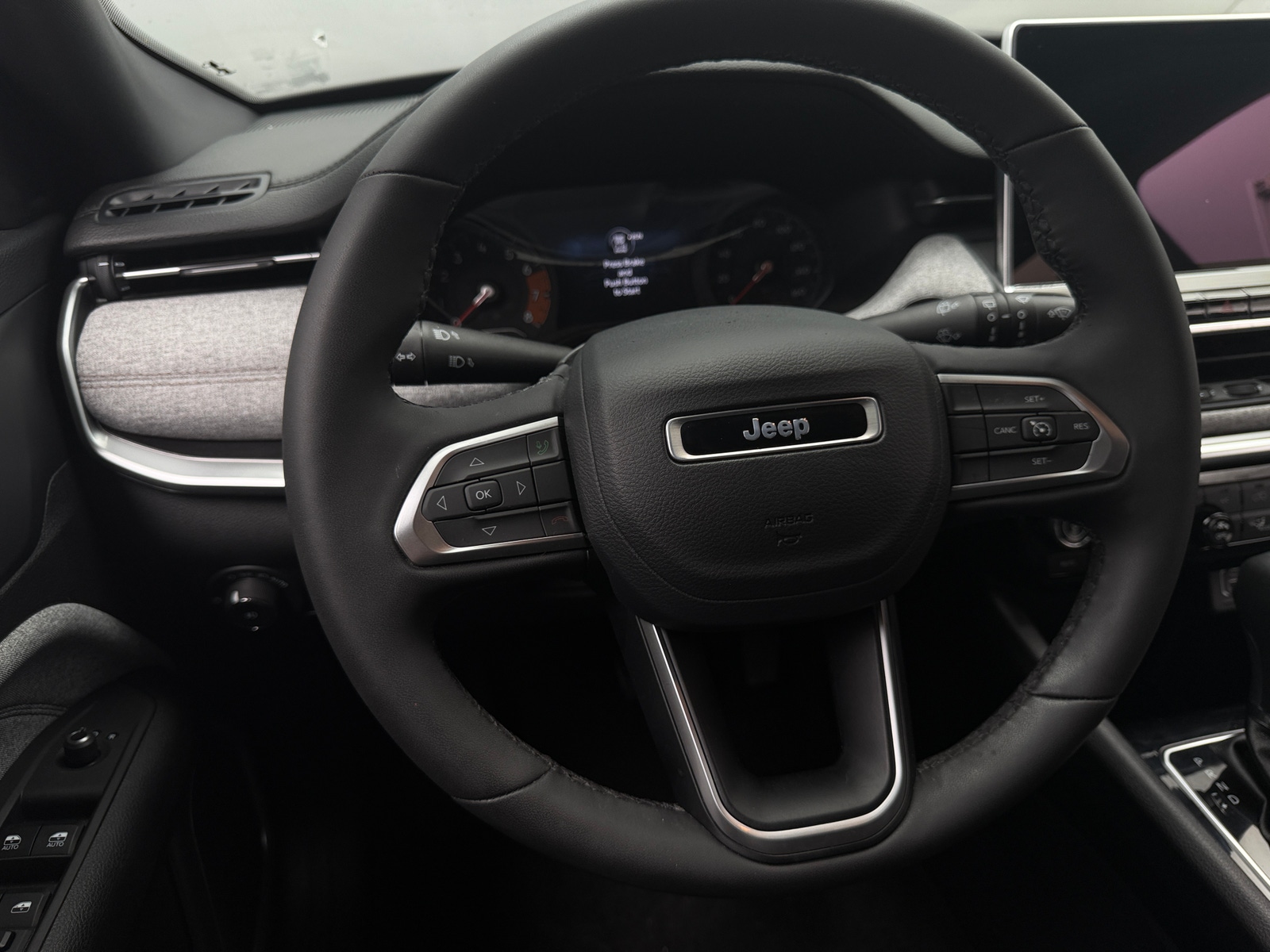 Thumbnail: 2023 Jeep Compass - 4
