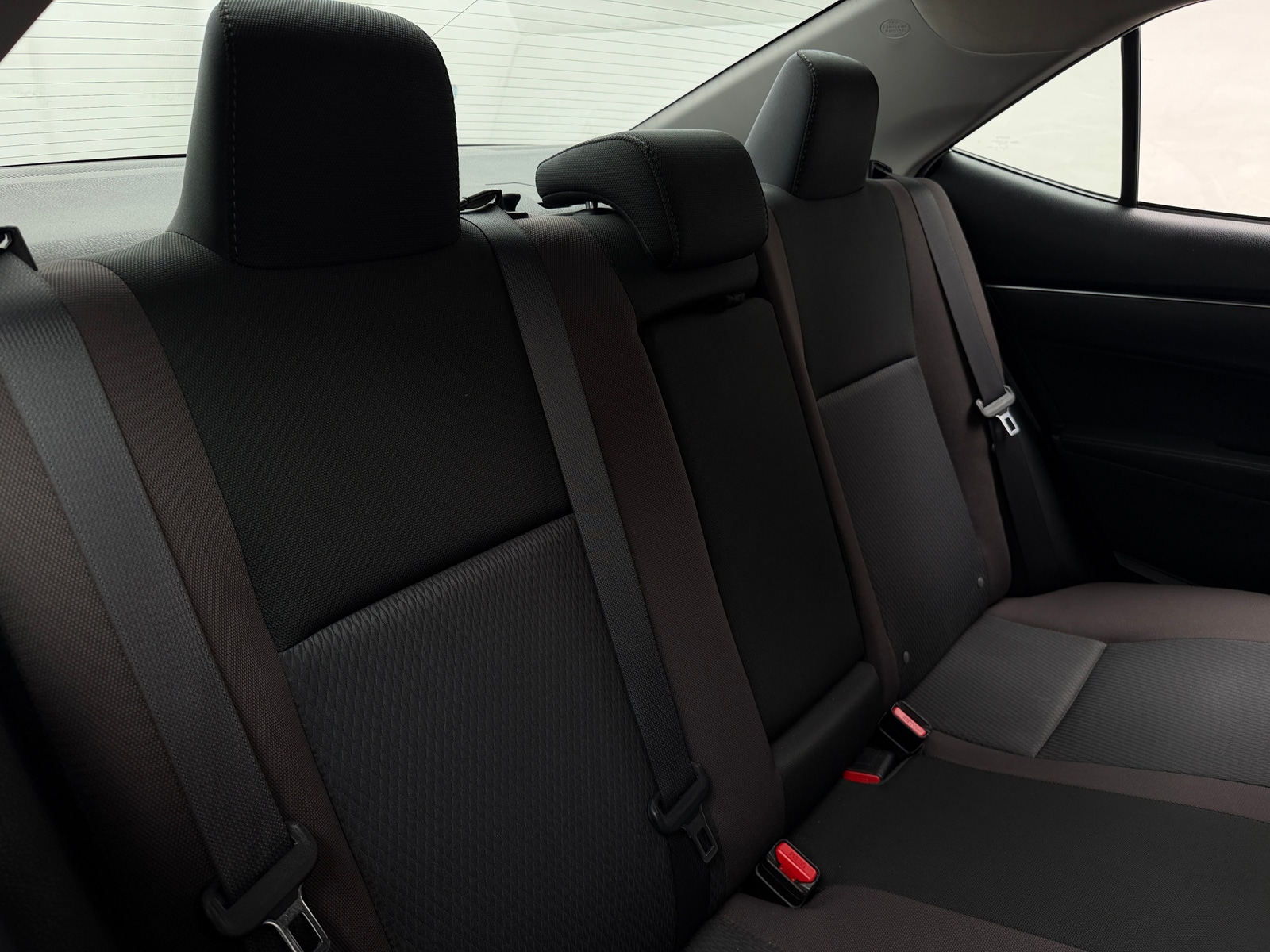 Thumbnail: 2017 Toyota Corolla - 6