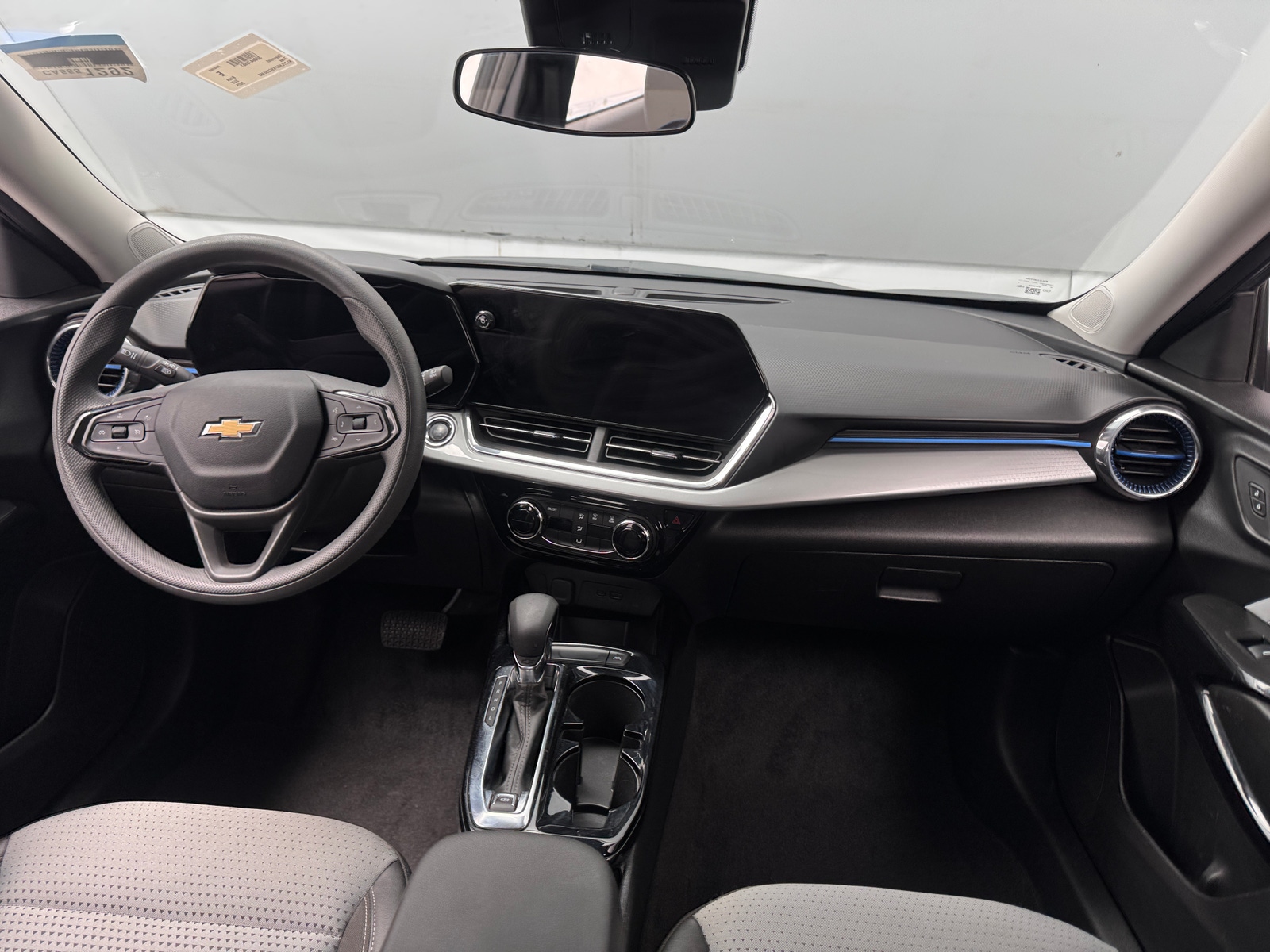 Thumbnail: 2025 Chevrolet Trax - 2