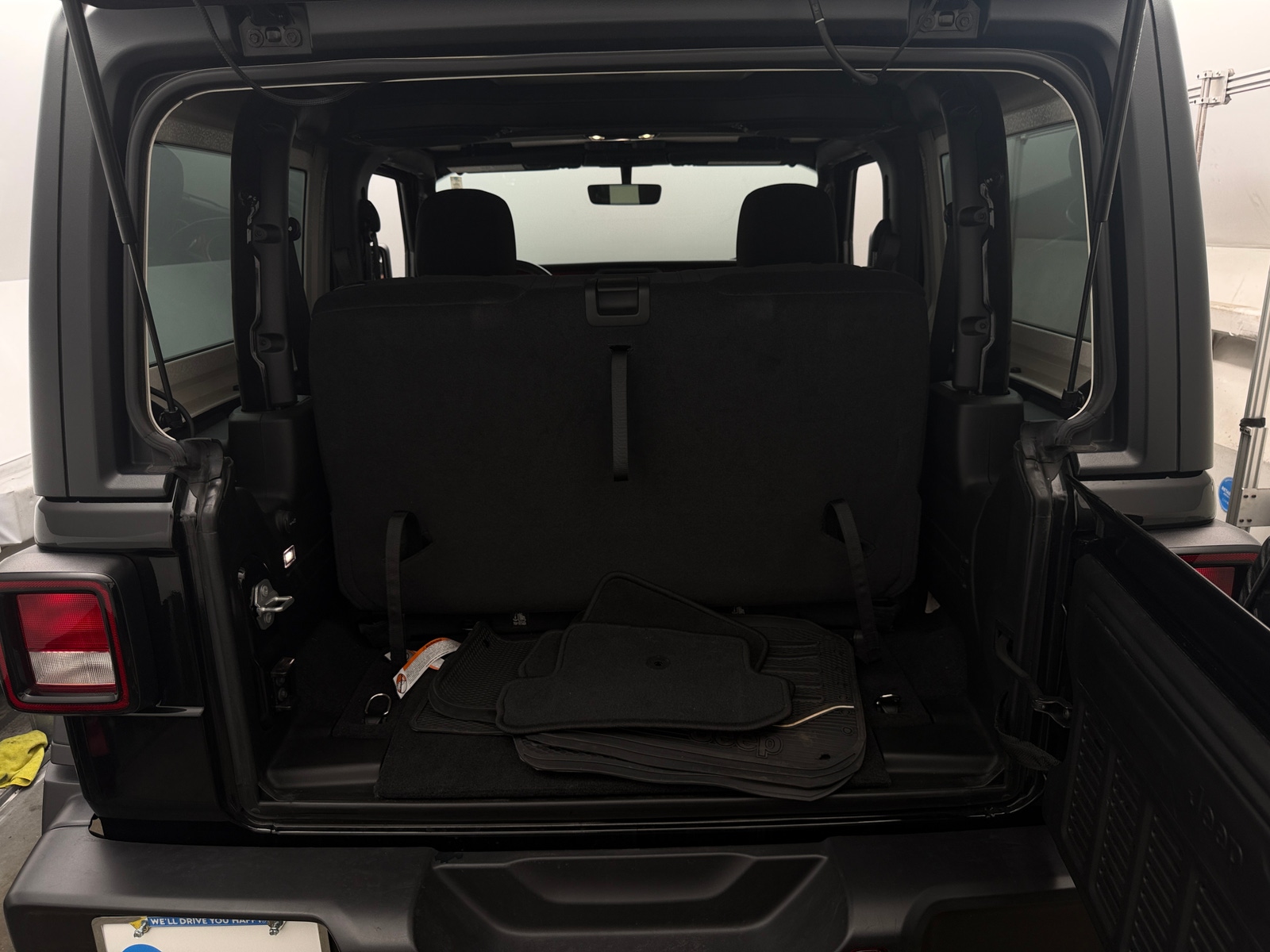 Thumbnail: 2021 Jeep Wrangler - 5
