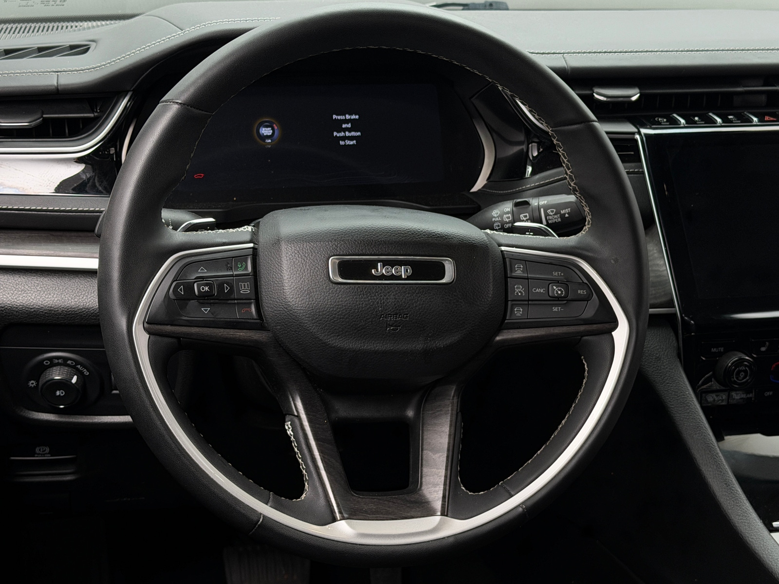 Thumbnail: 2023 Jeep Grand Cherokee - 4