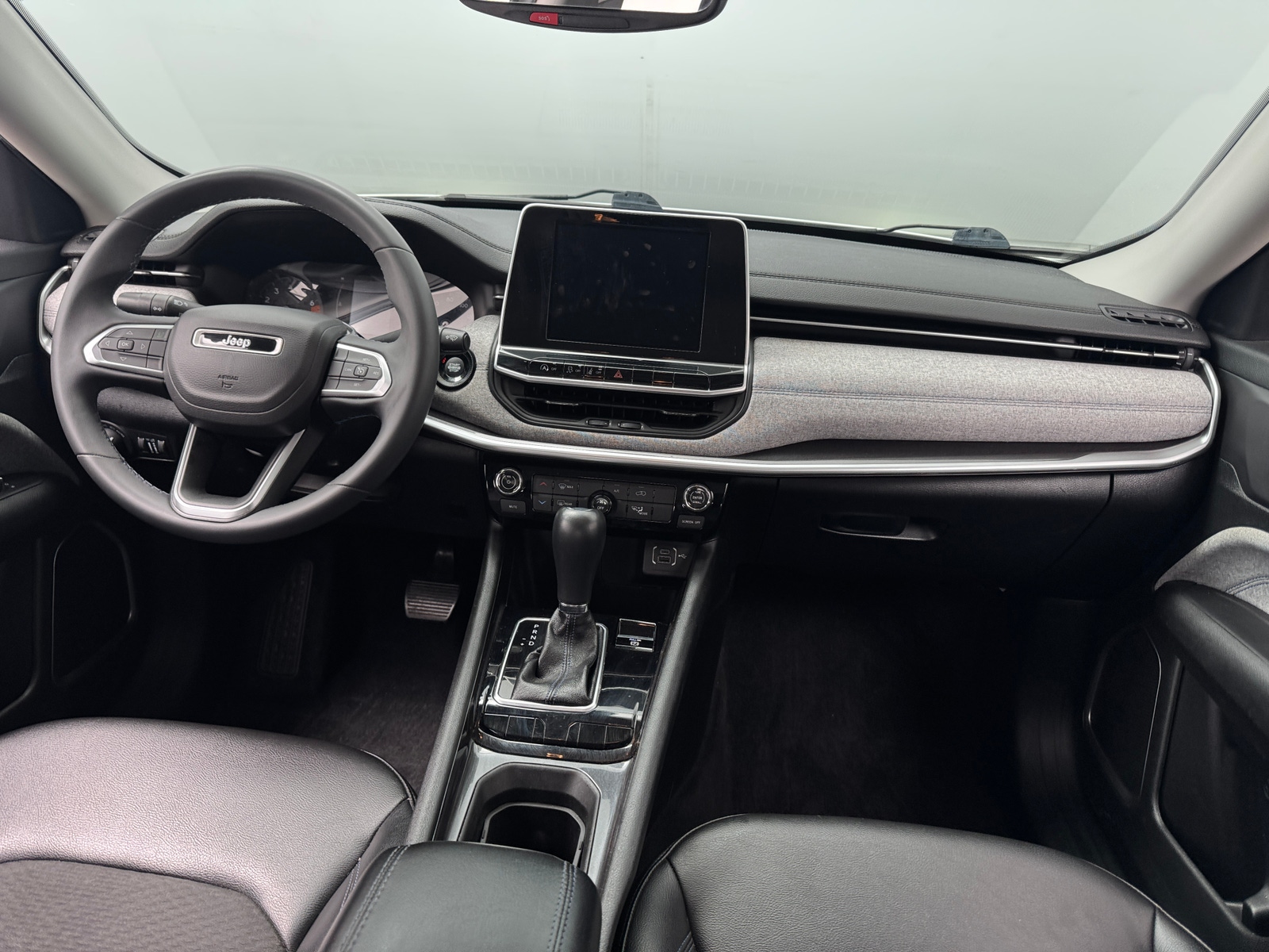 Thumbnail: 2022 Jeep Compass - 3