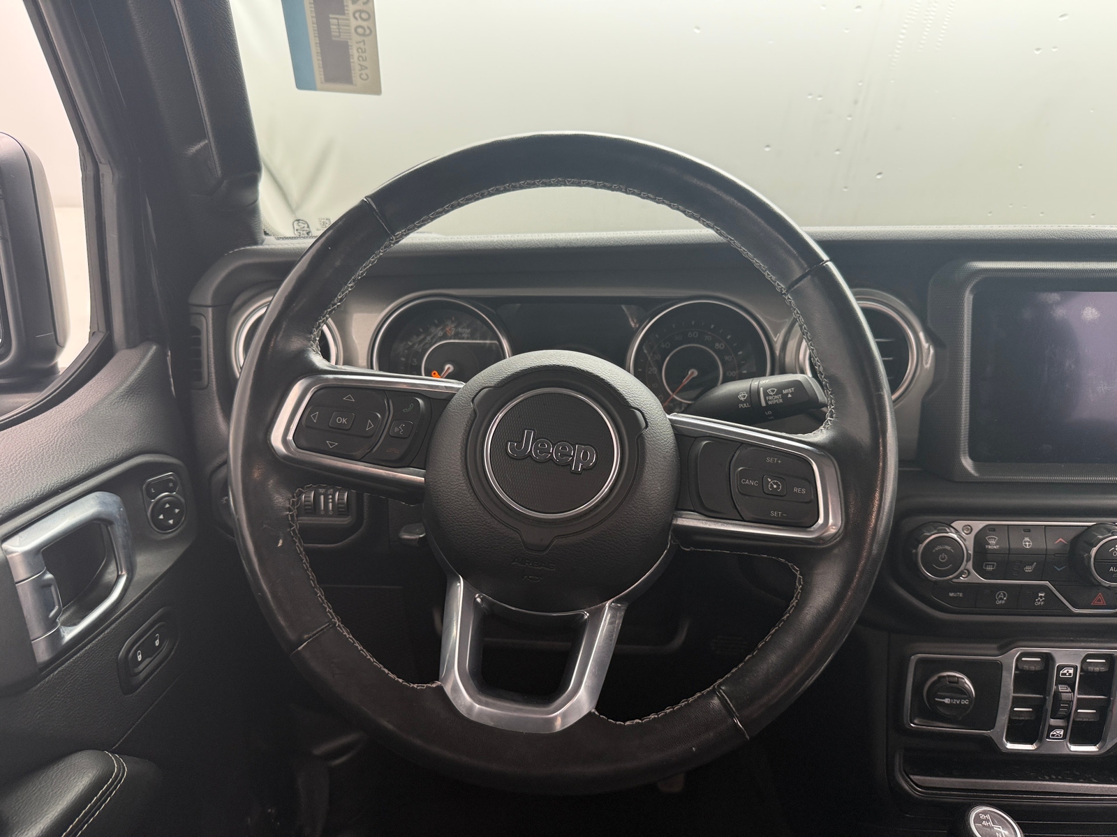 Thumbnail: 2022 Jeep Gladiator - 5