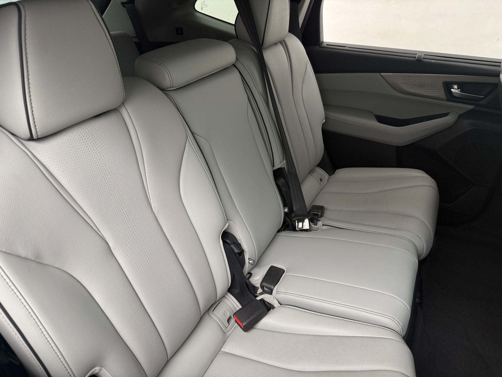 Thumbnail: 2023 Acura MDX - 5