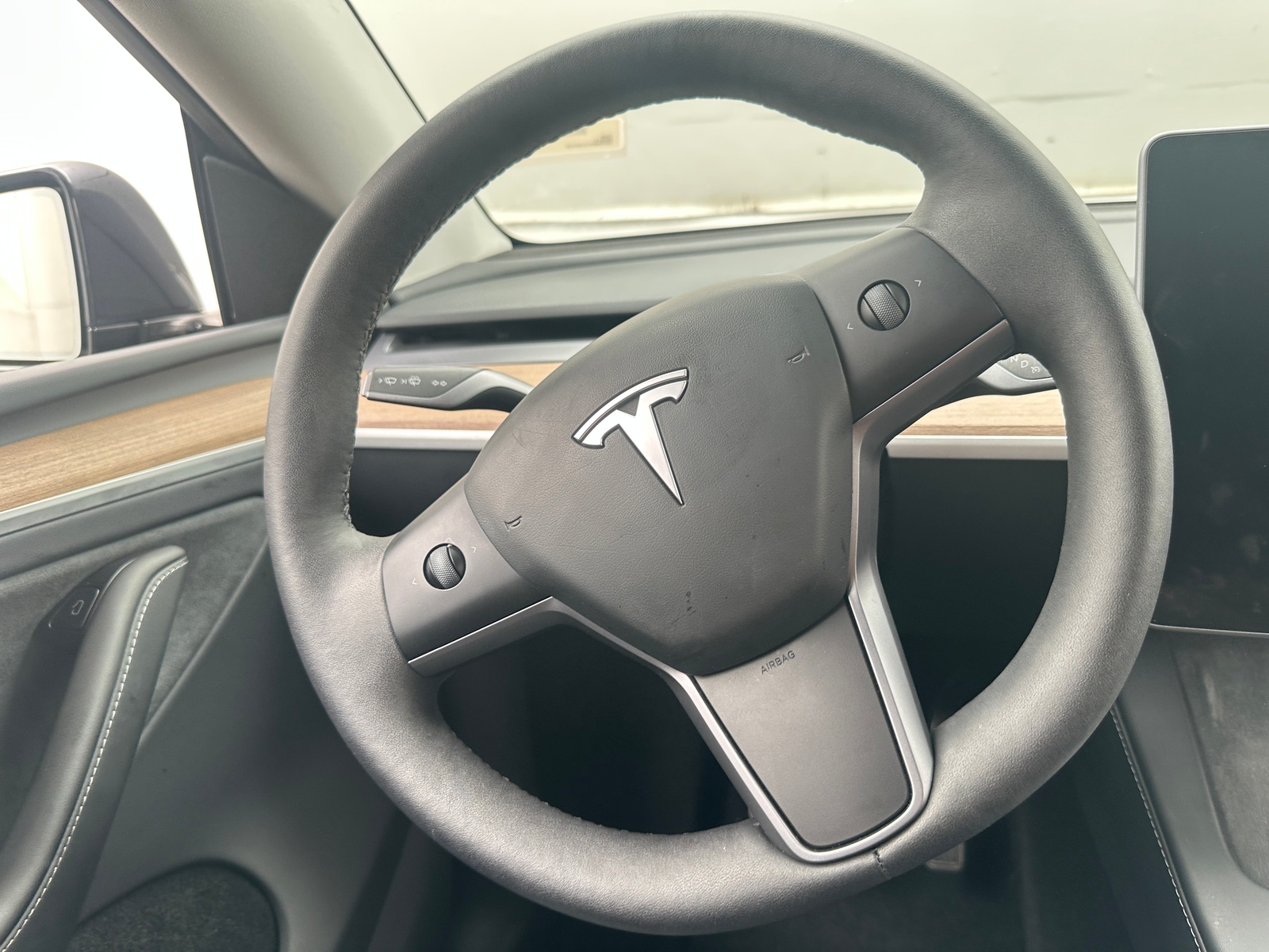 Thumbnail: 2024 Tesla Model Y - 4
