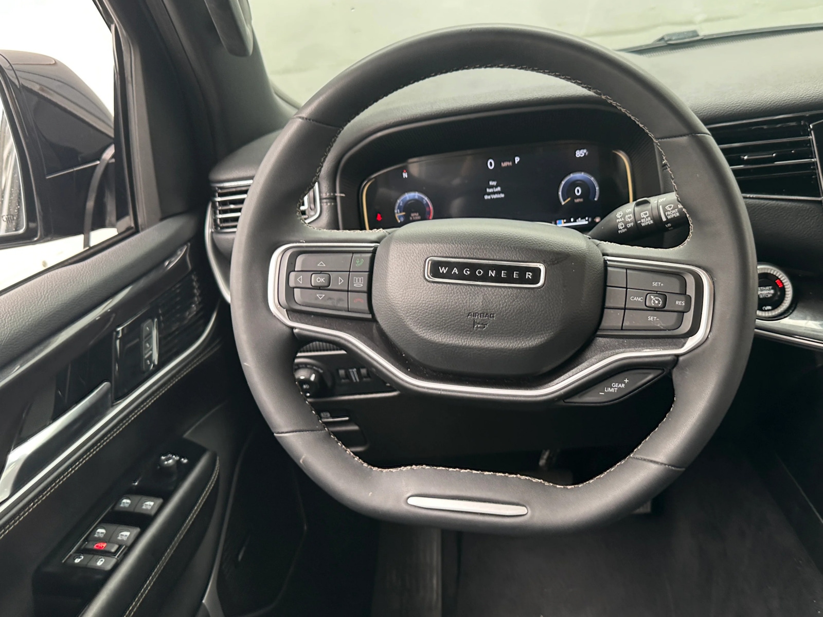 Thumbnail: 2024 Jeep Wagoneer - 4