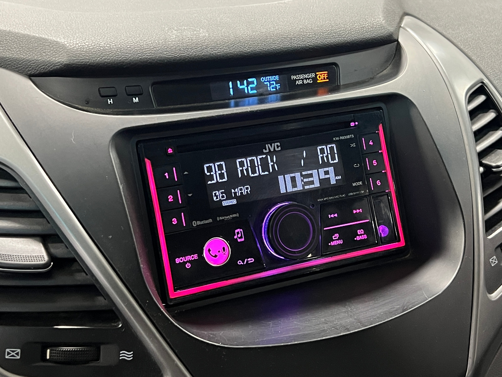 Thumbnail: 2016 Hyundai Elantra - 4