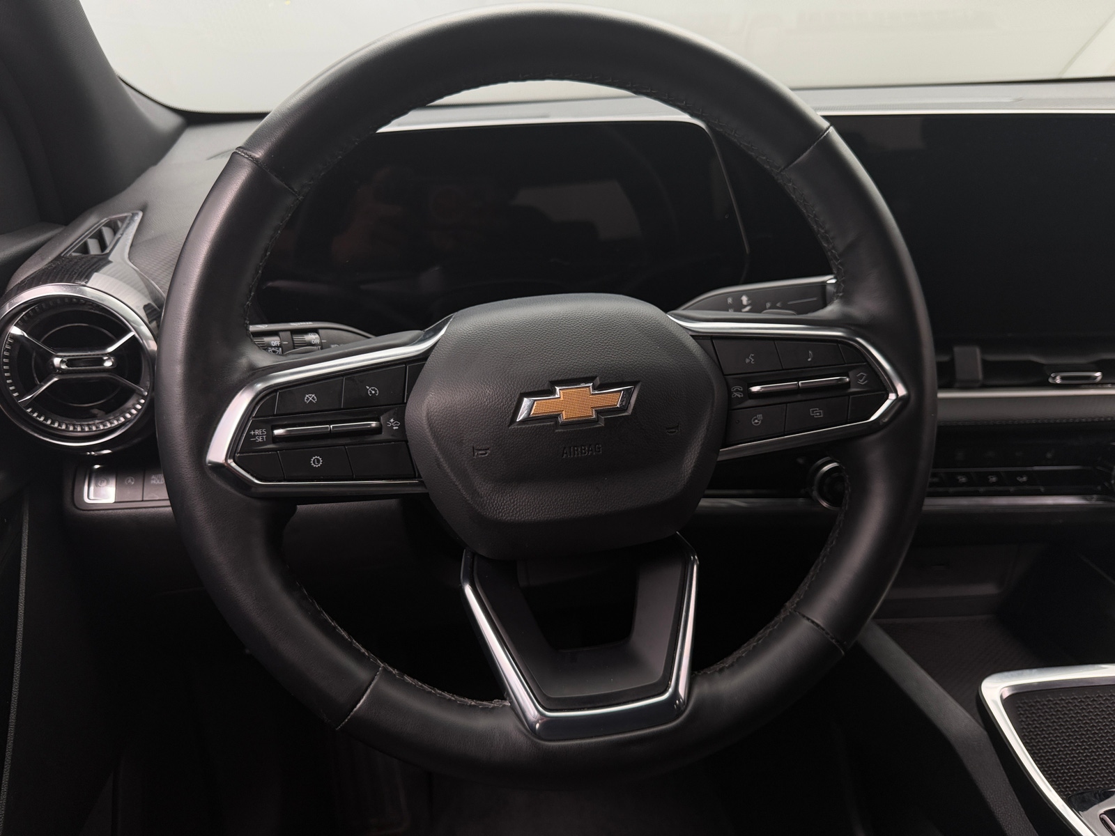 Thumbnail: 2025 Chevrolet Equinox - 5