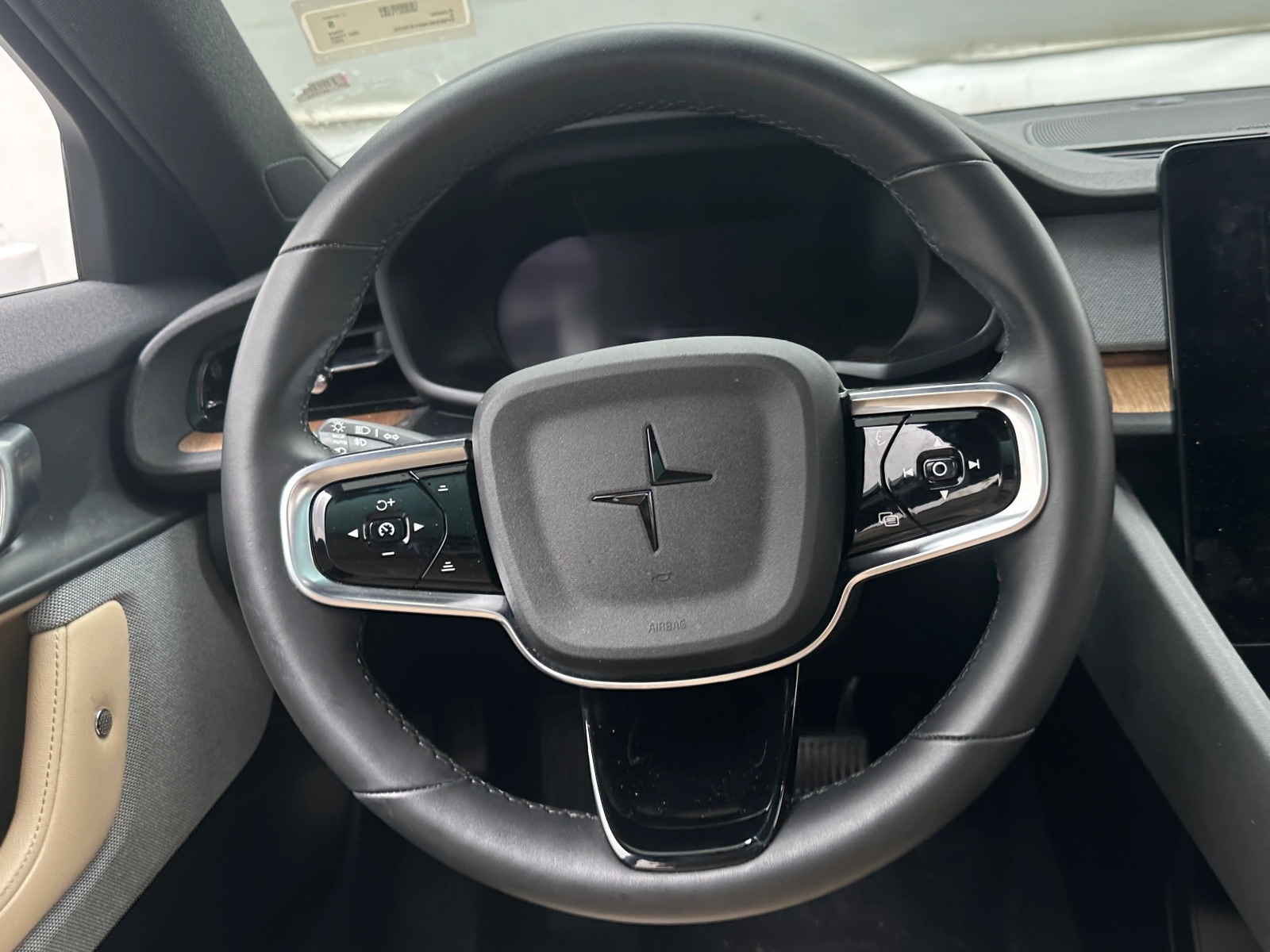 Thumbnail: 2022 Polestar 2 - 4