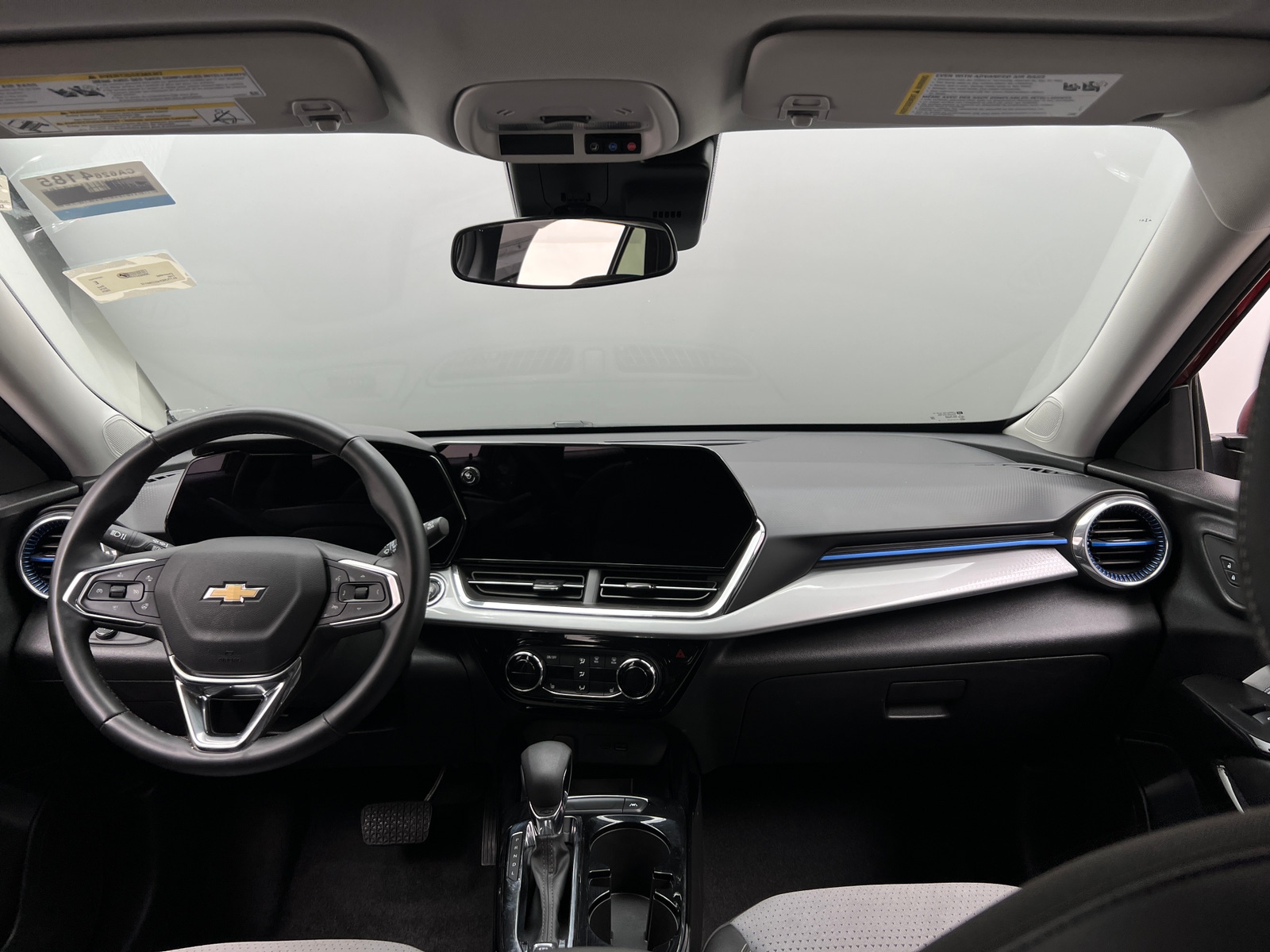 Thumbnail: 2025 Chevrolet Trax - 2
