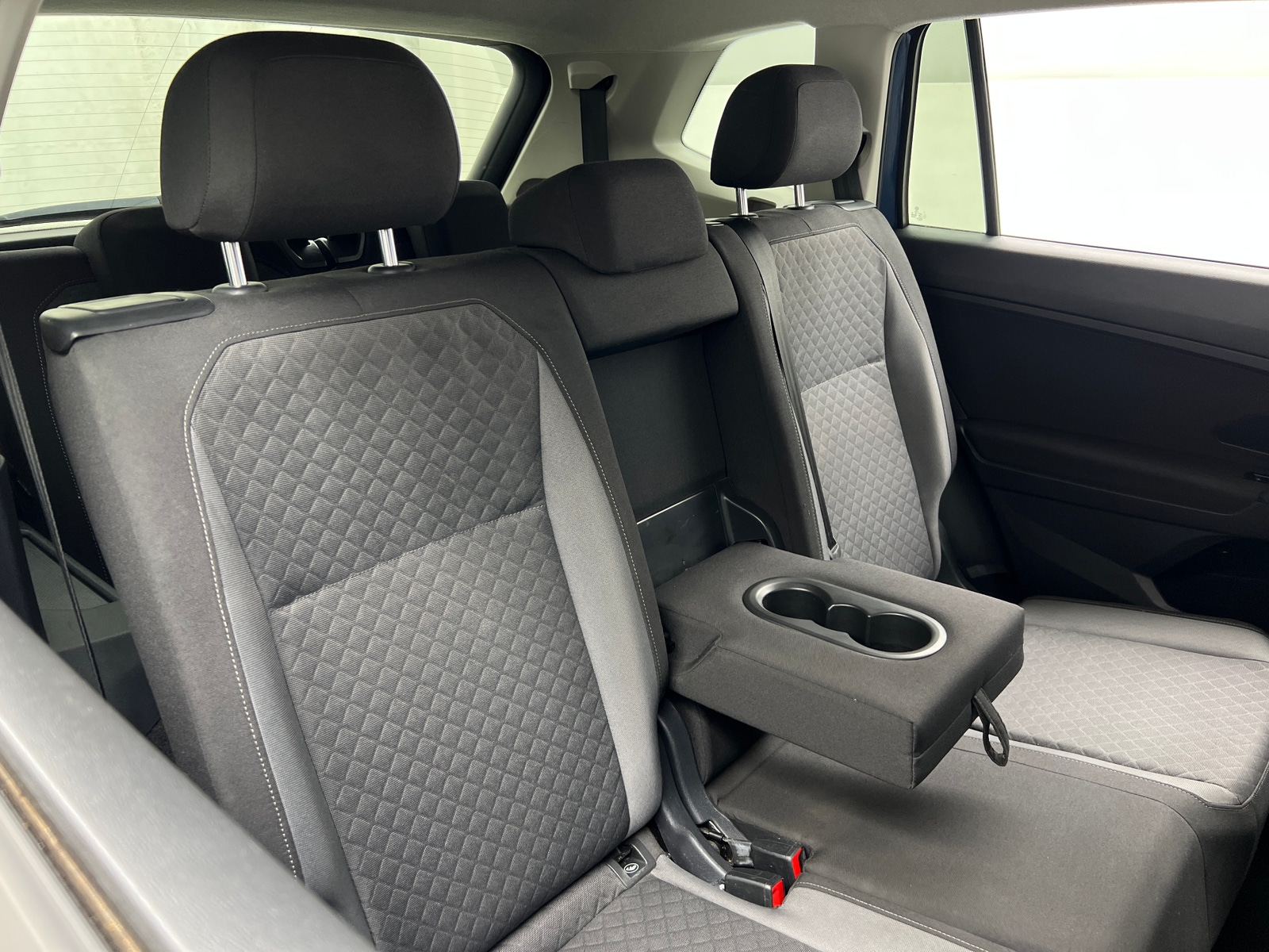 Thumbnail: 2019 Volkswagen Tiguan - 6