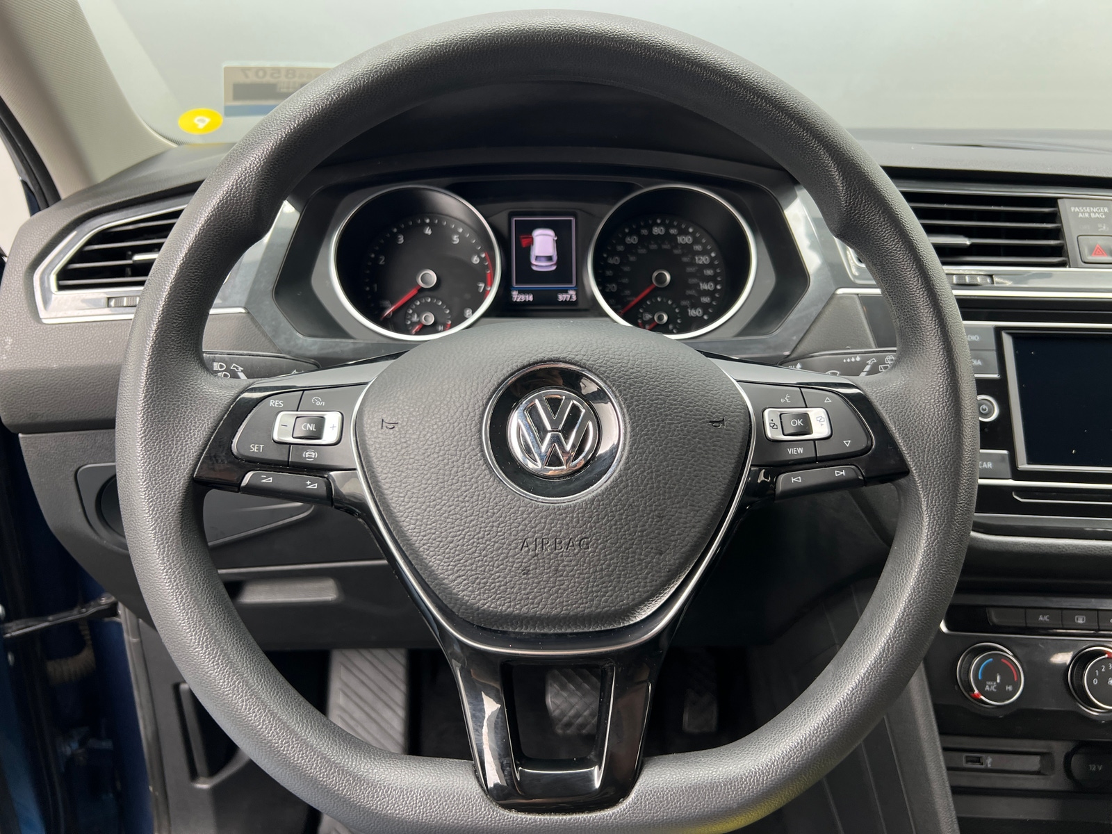 Thumbnail: 2019 Volkswagen Tiguan - 5