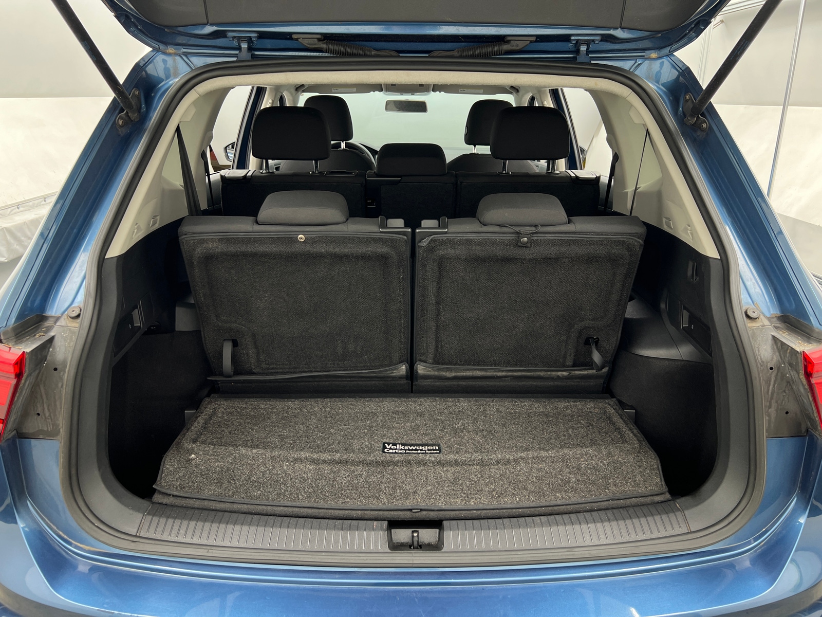 Thumbnail: 2019 Volkswagen Tiguan - 7