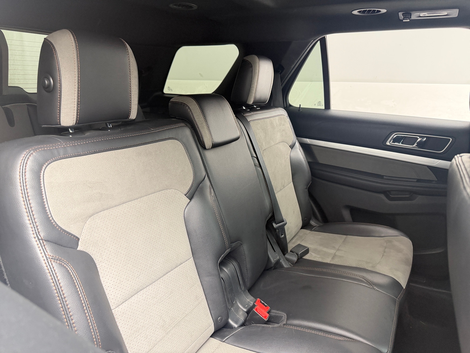 Thumbnail: 2017 Ford Explorer - 6