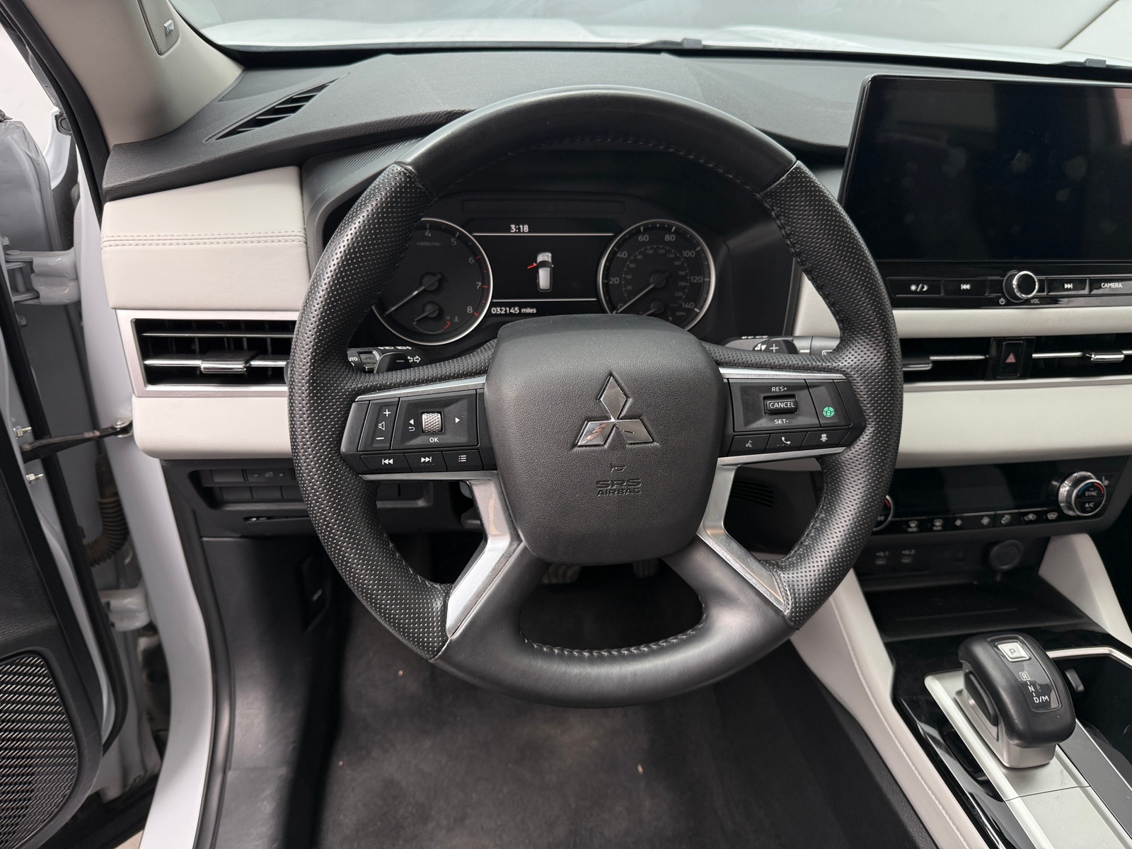Thumbnail: 2025 Mitsubishi Outlander - 5