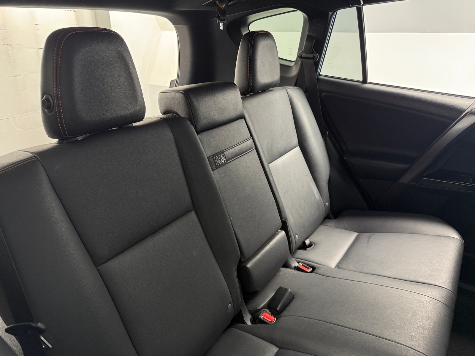 Thumbnail: 2017 Toyota RAV4 - 5