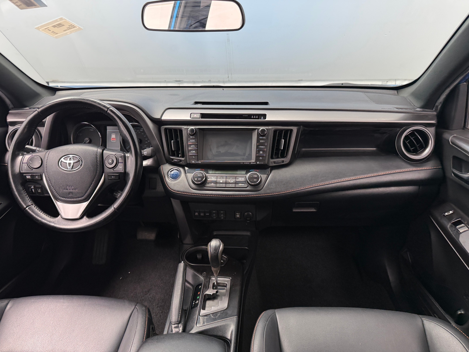 Thumbnail: 2017 Toyota RAV4 - 2
