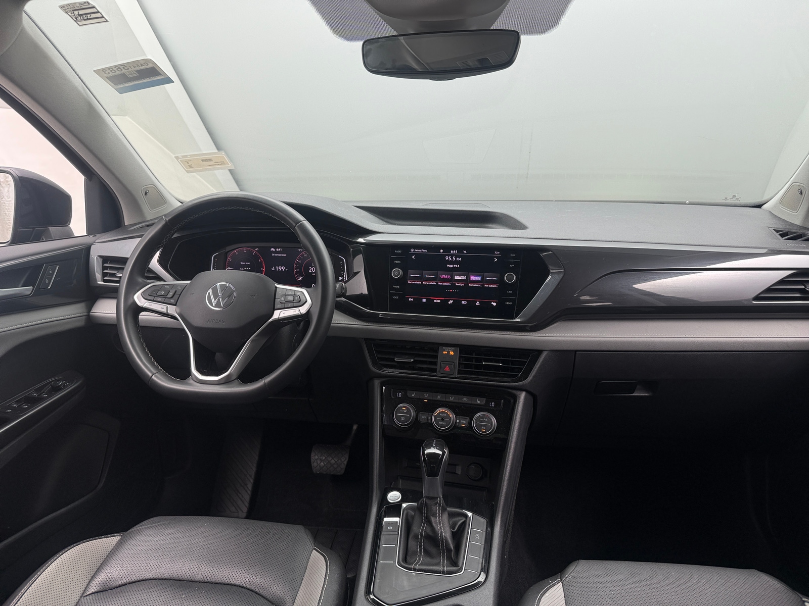 Thumbnail: 2022 Volkswagen Taos - 2