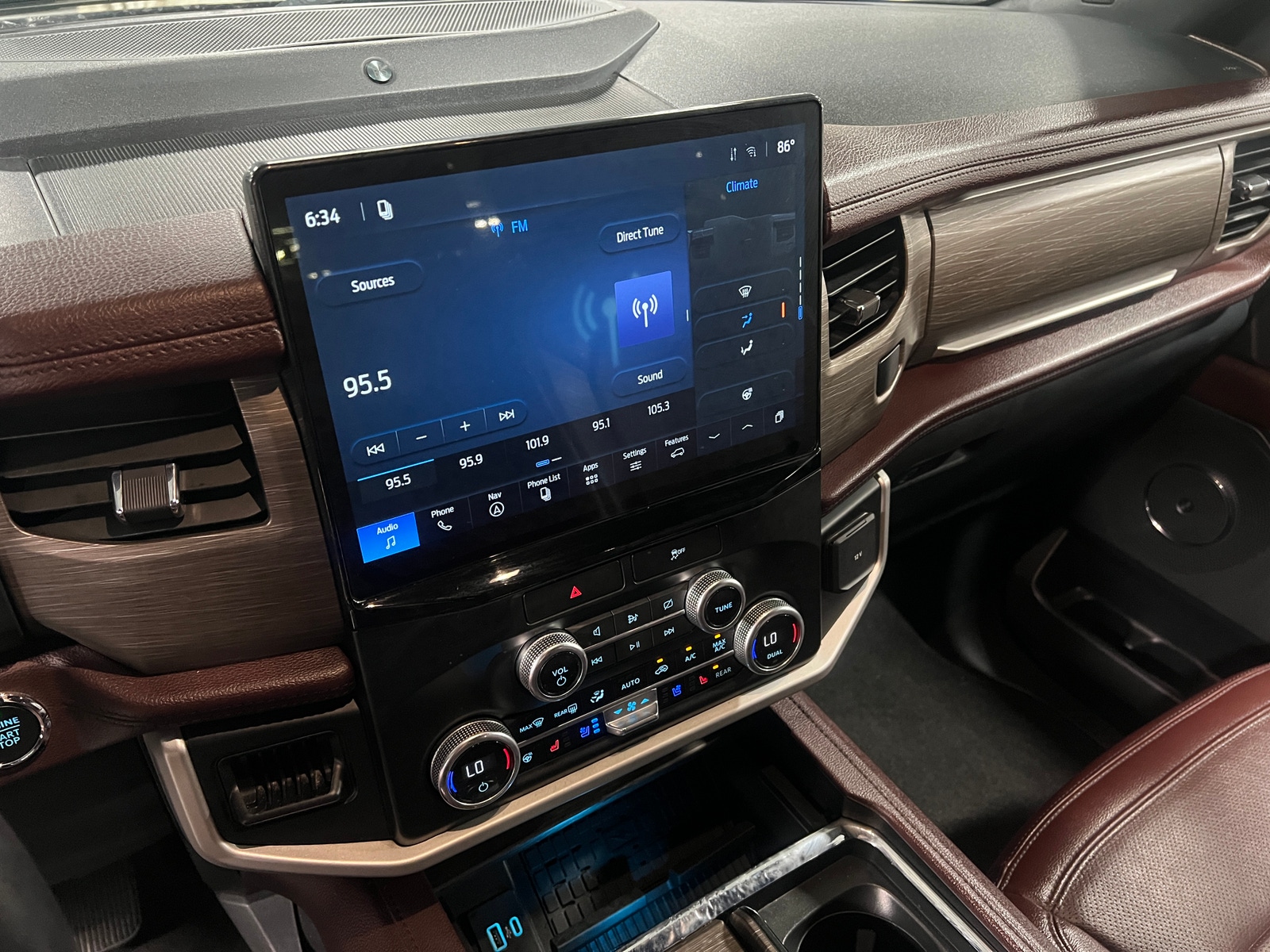 Thumbnail: 2023 Ford Expedition MAX - 3