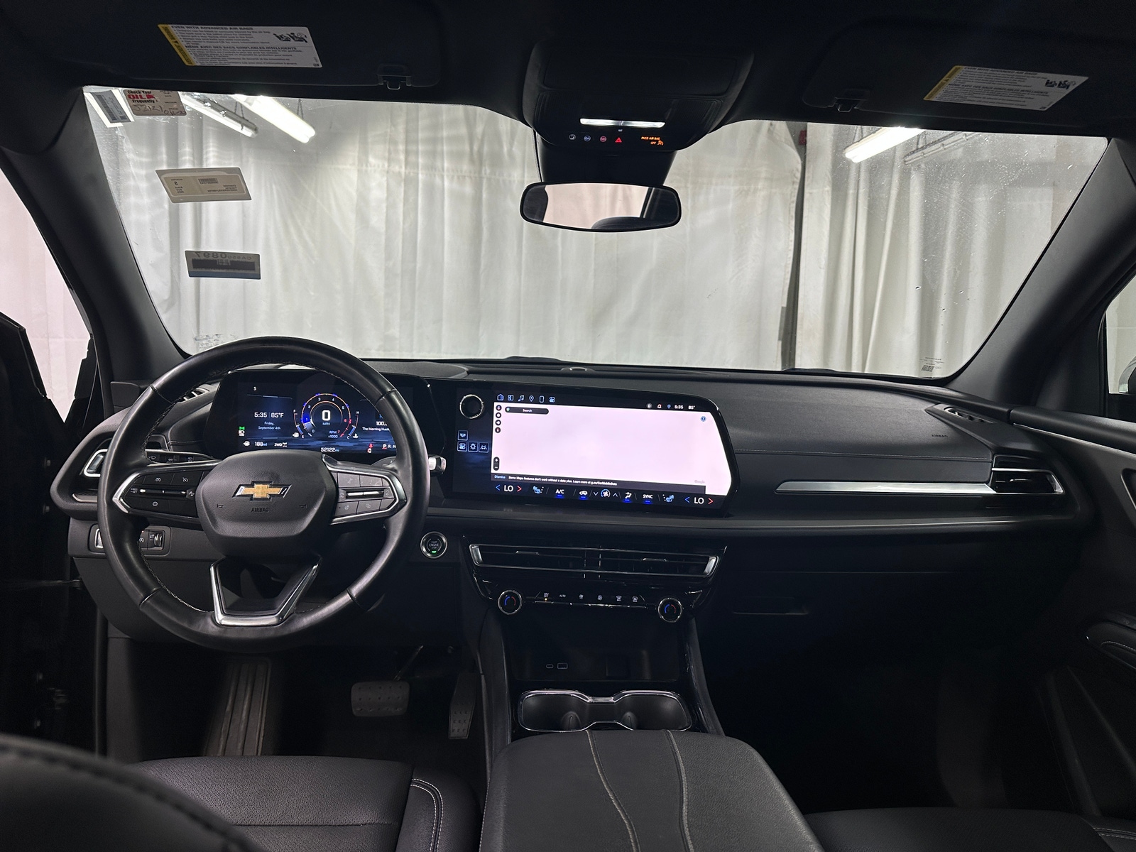 Thumbnail: 2025 Chevrolet Traverse - 2