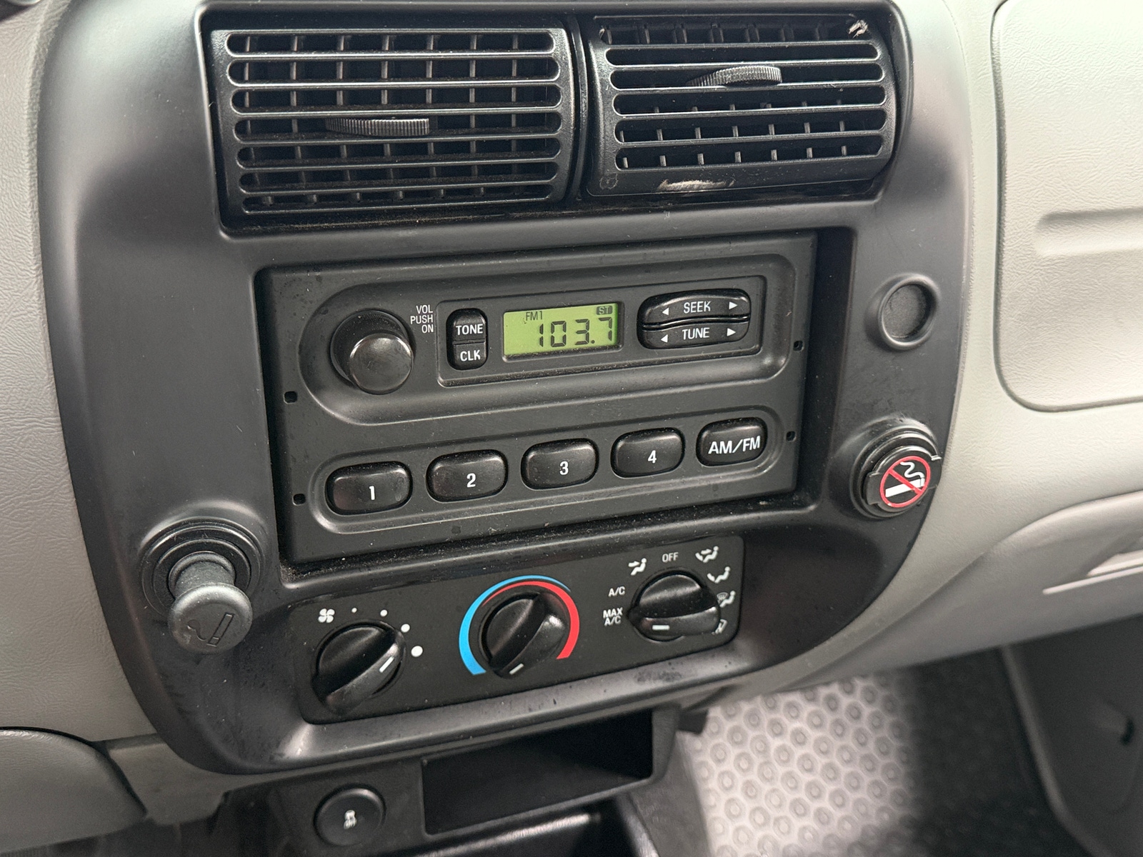 Thumbnail: 2011 Ford Ranger - 3