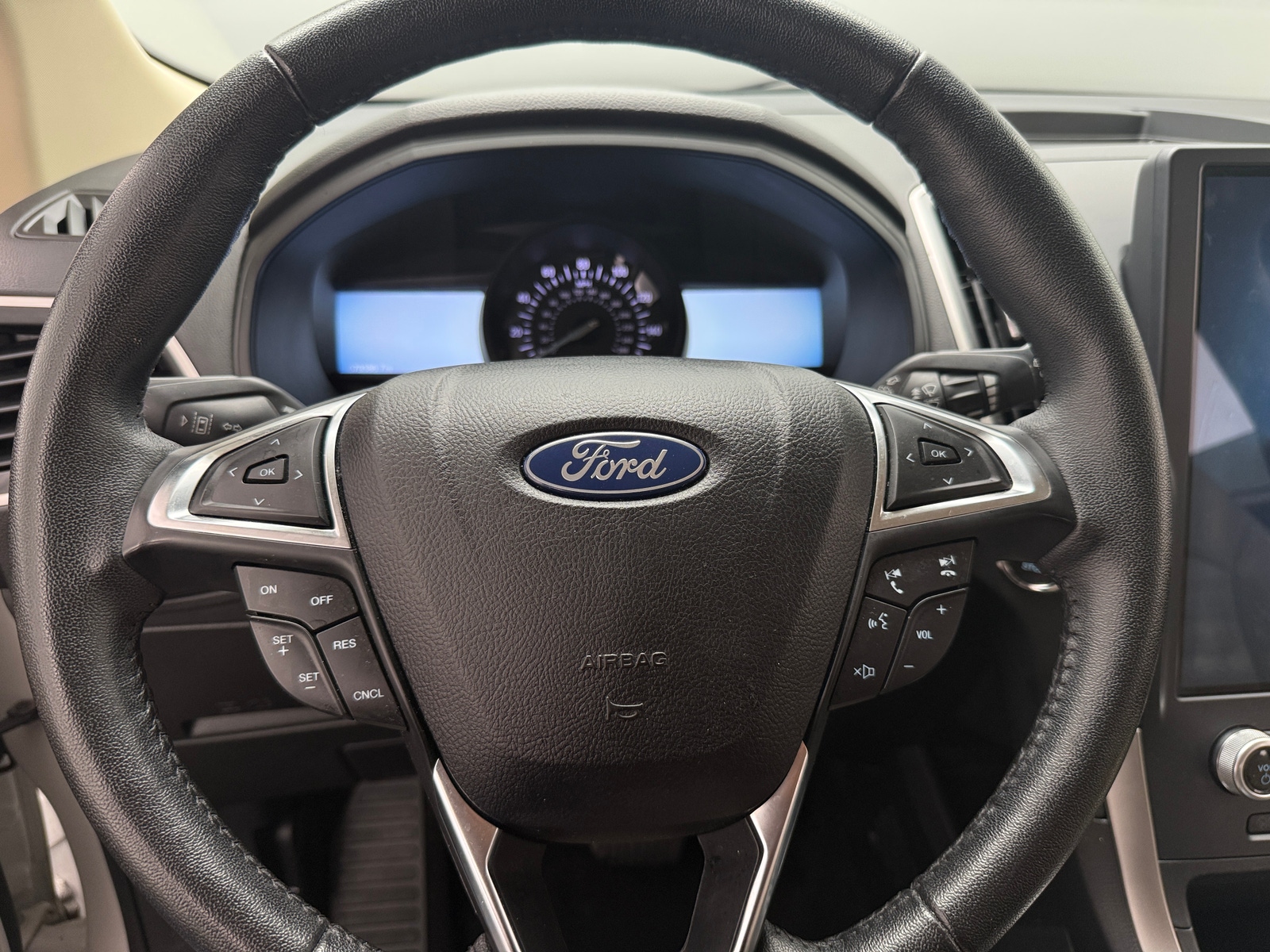 Thumbnail: 2022 Ford Edge - 4