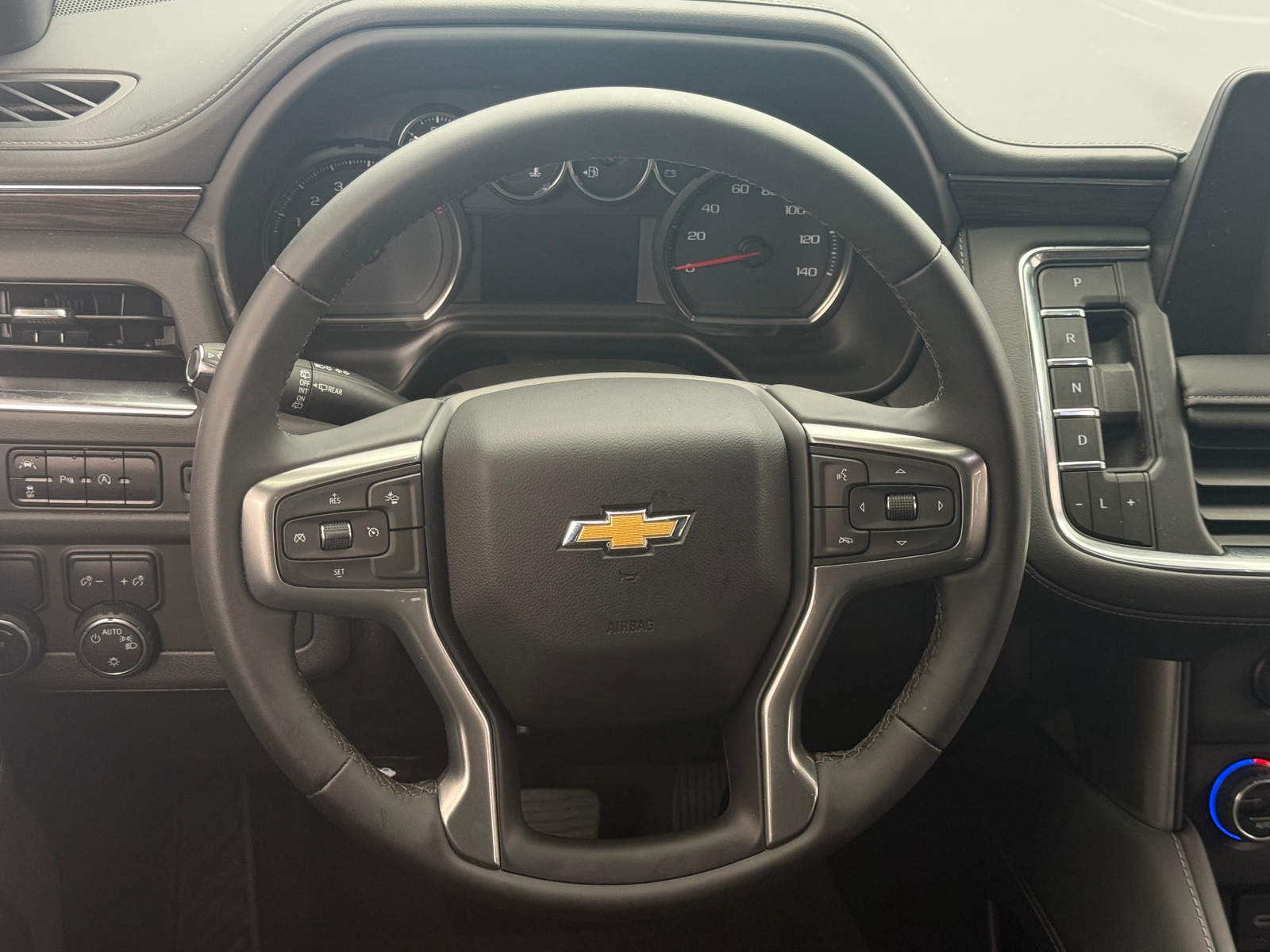 Thumbnail: 2023 Chevrolet Suburban - 5