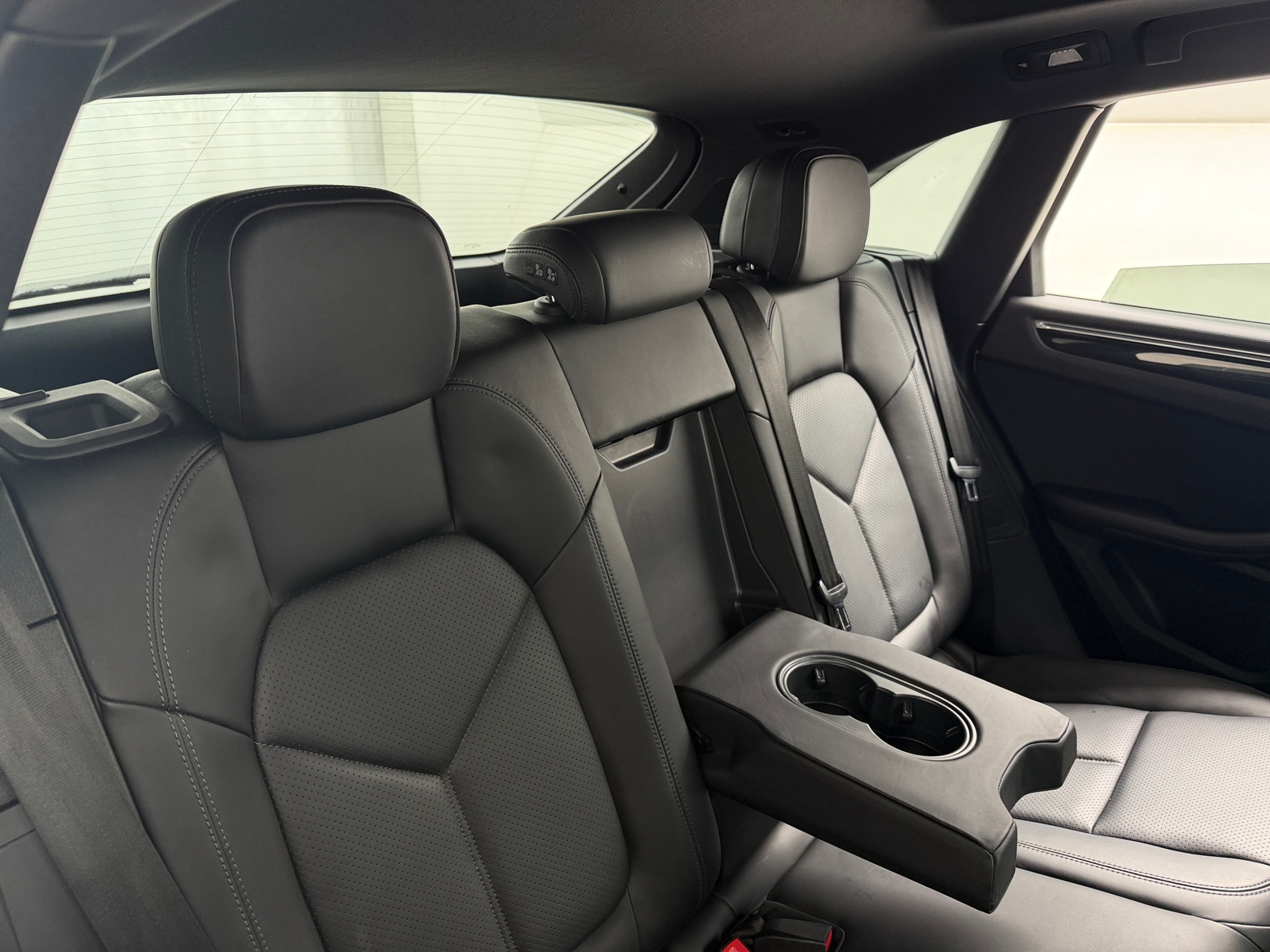 Thumbnail: 2020 Porsche Macan - 5