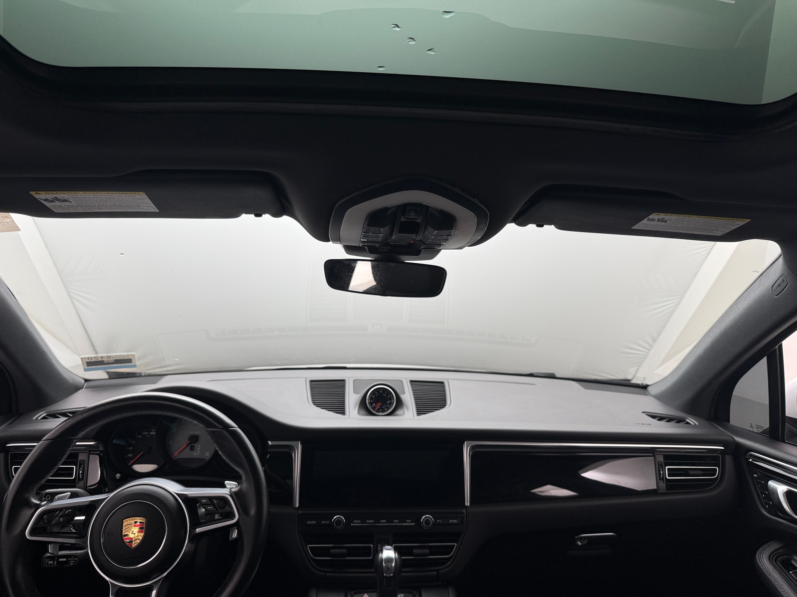 Thumbnail: 2020 Porsche Macan - 2