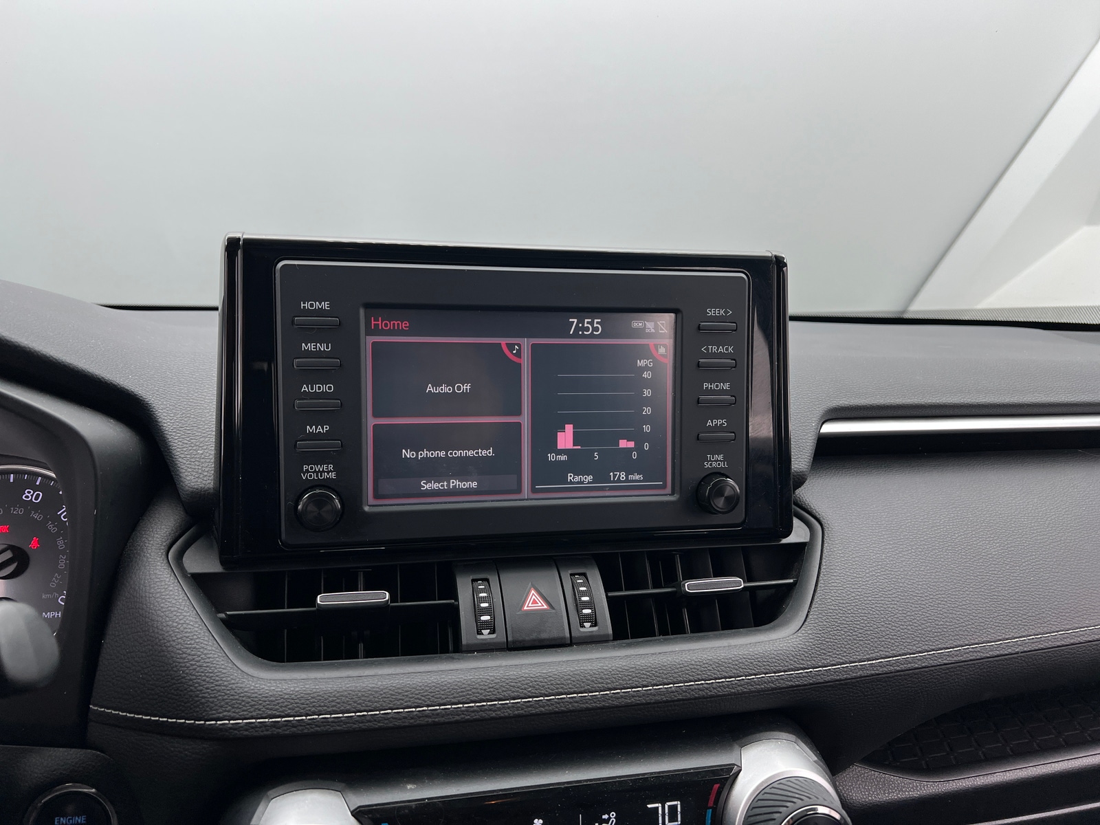 Thumbnail: 2019 Toyota RAV4 - 3