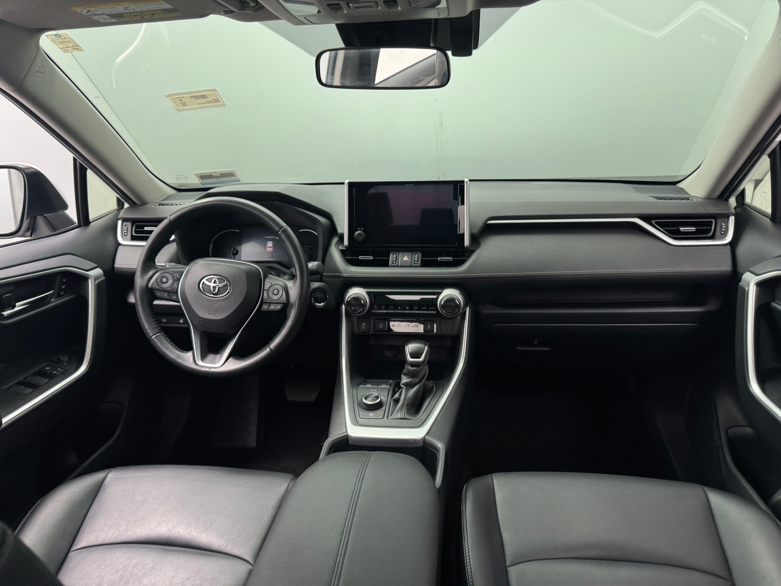 Thumbnail: 2023 Toyota RAV4 - 3