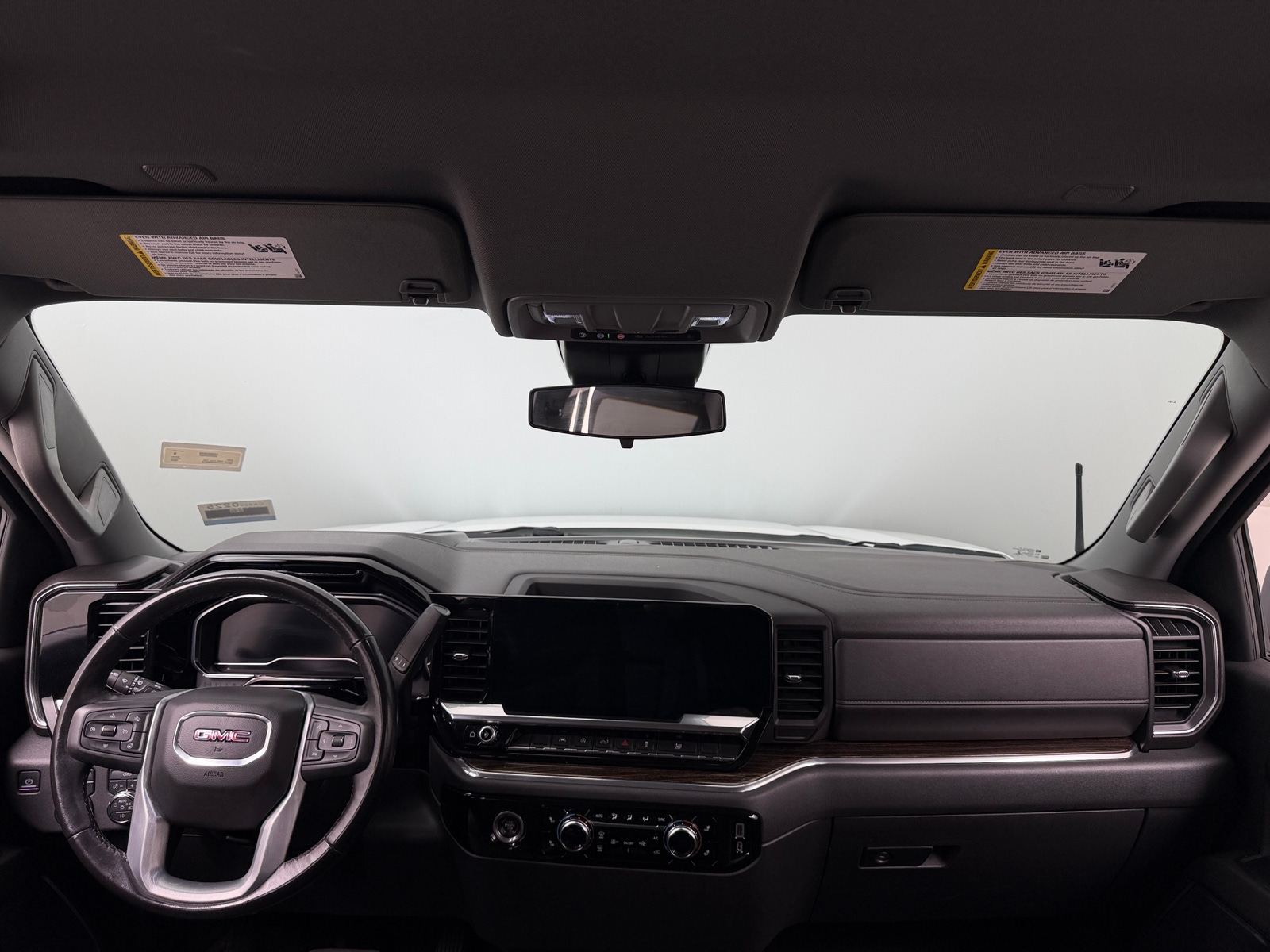 Thumbnail: 2022 GMC Sierra 1500 - 3