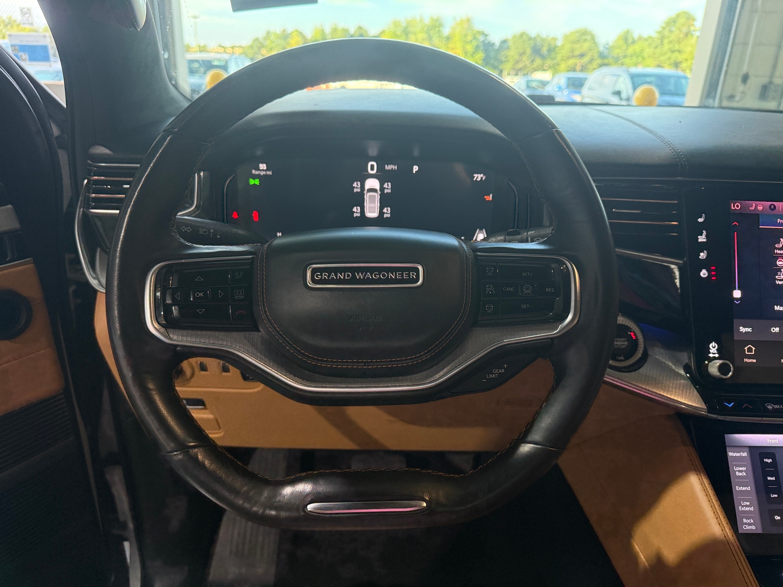 Thumbnail: 2022 Jeep Grand Wagoneer - 4