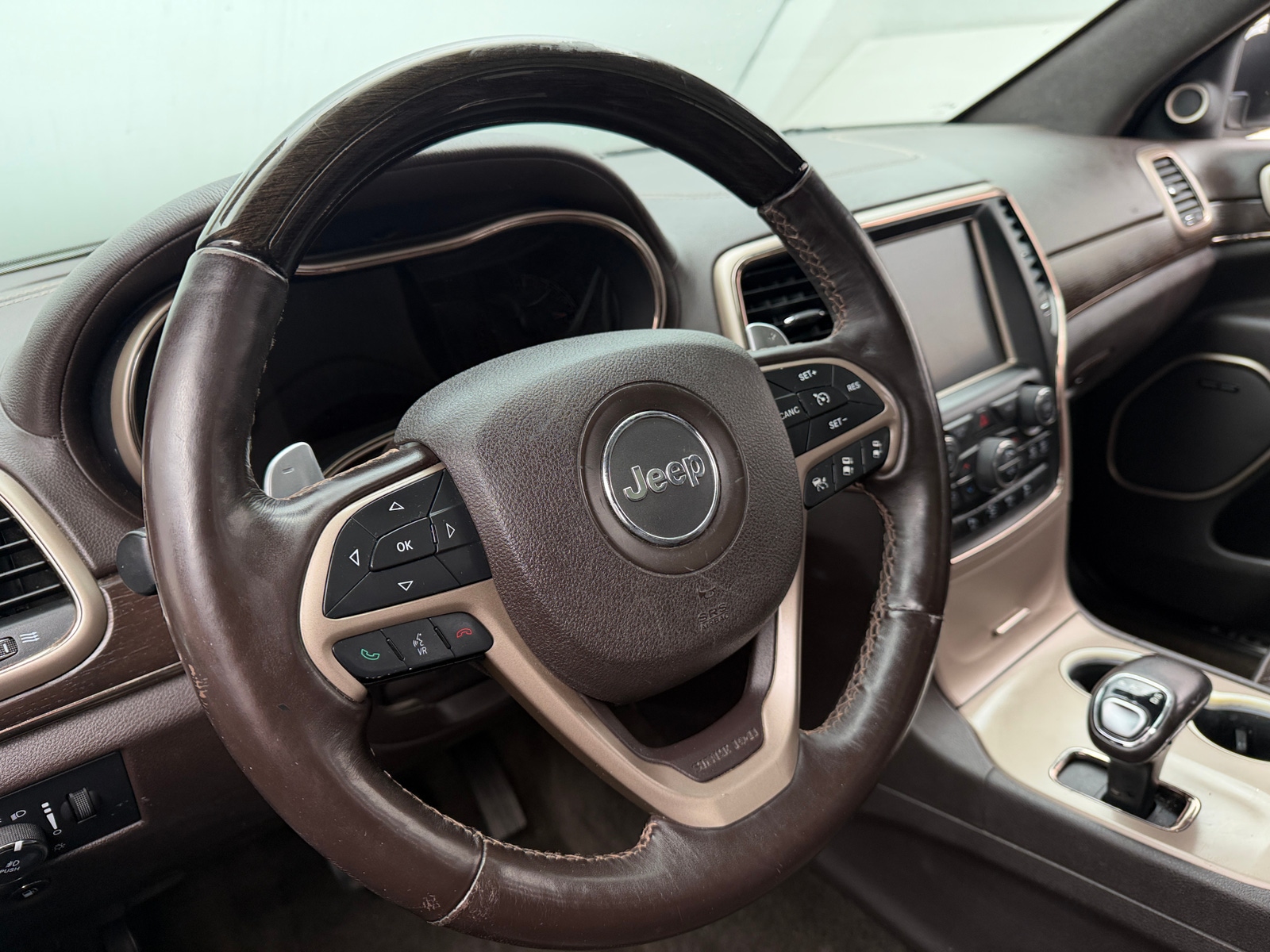 Thumbnail: 2015 Jeep Grand Cherokee - 4