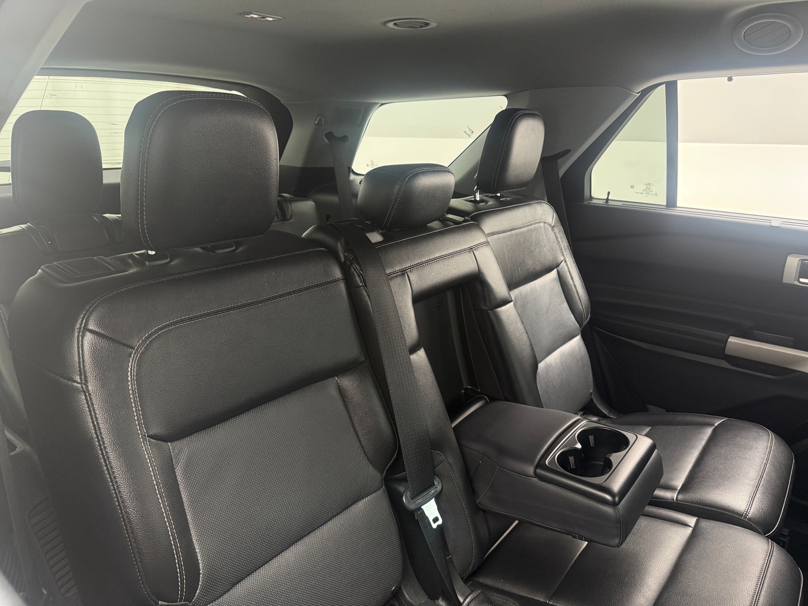 Thumbnail: 2022 Ford Explorer - 5